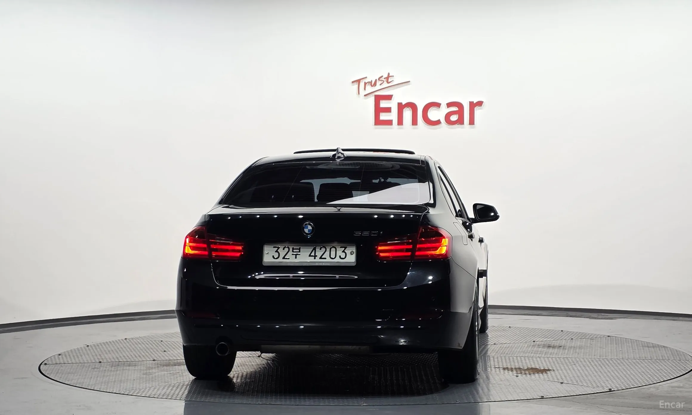 BMW 3 Series (F30) превью 3