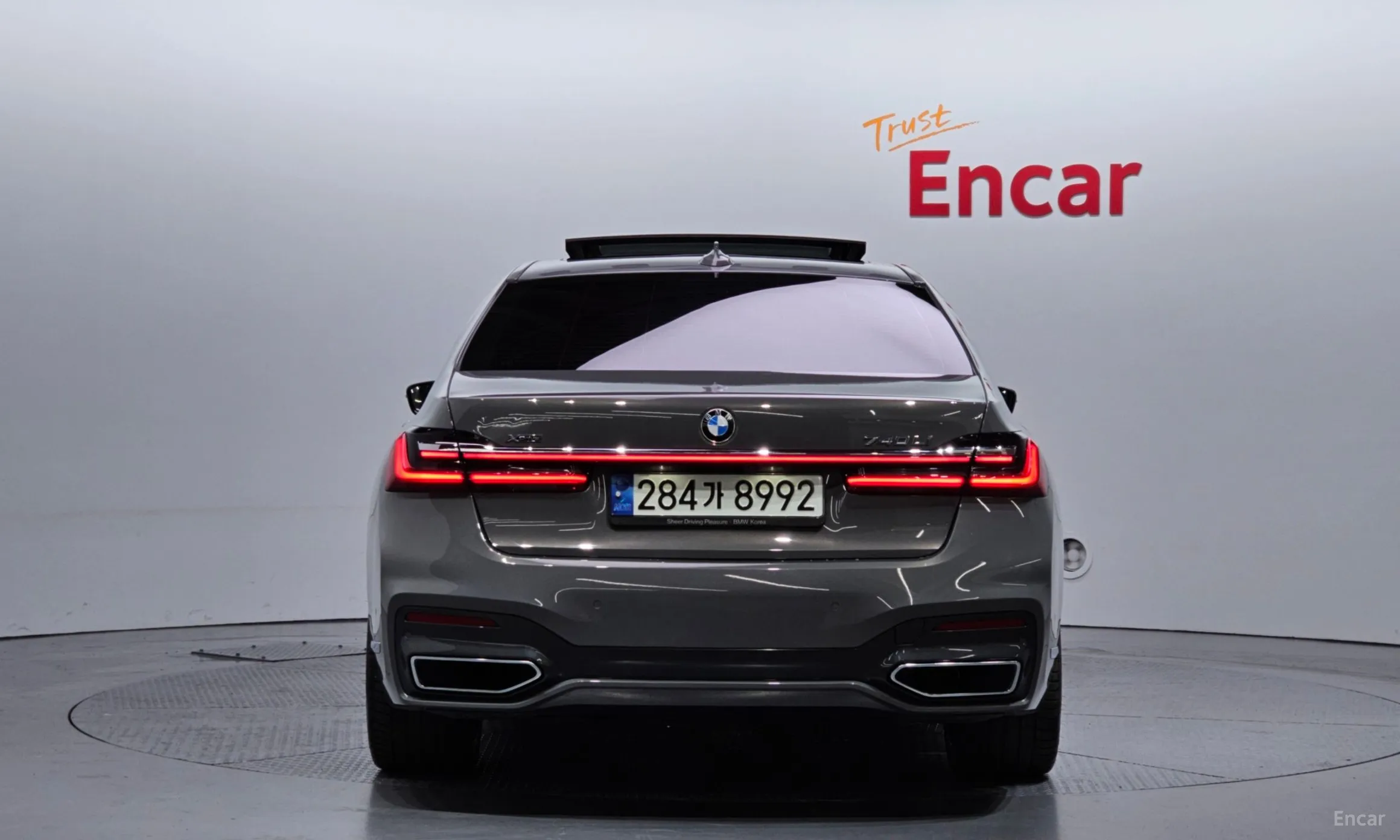 BMW 7 Series (G11) превью 3