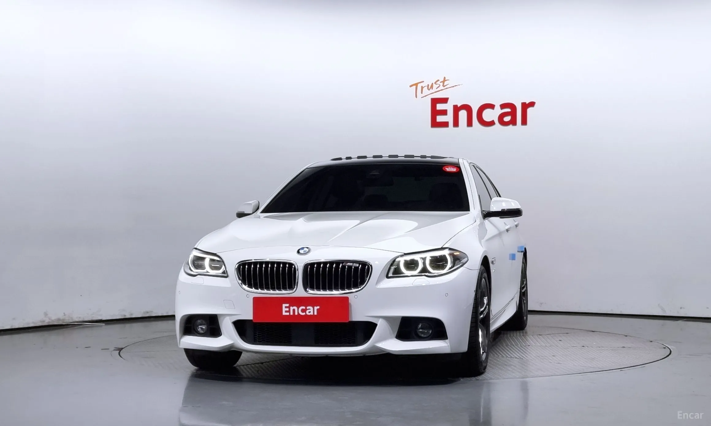 BMW 5 Series (F10) превью 2