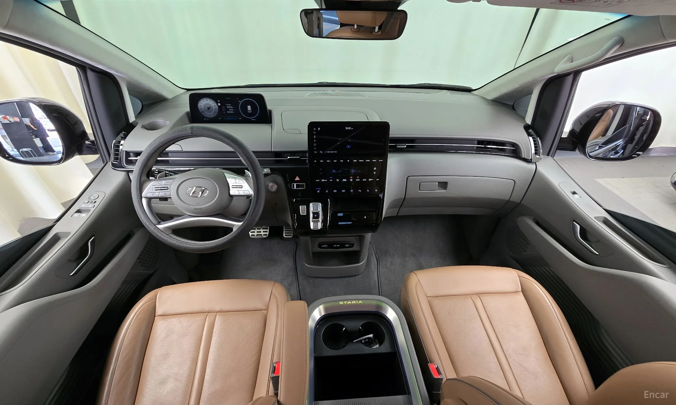Hyundai Staria превью 4