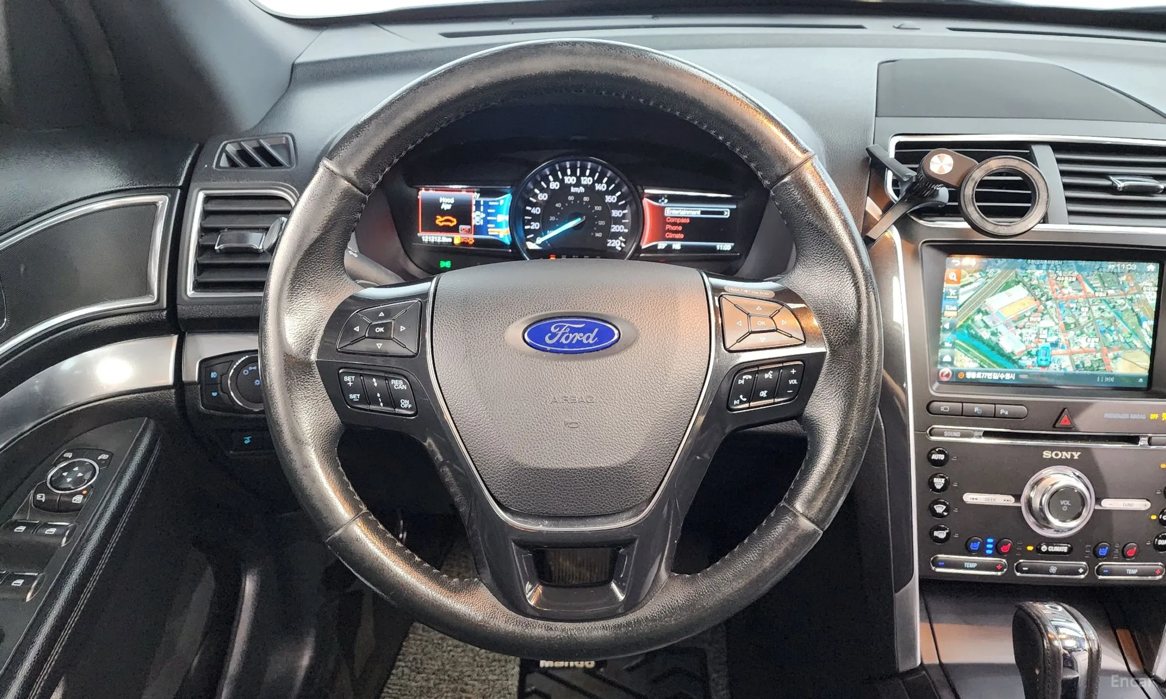 Ford Explorer превью 13