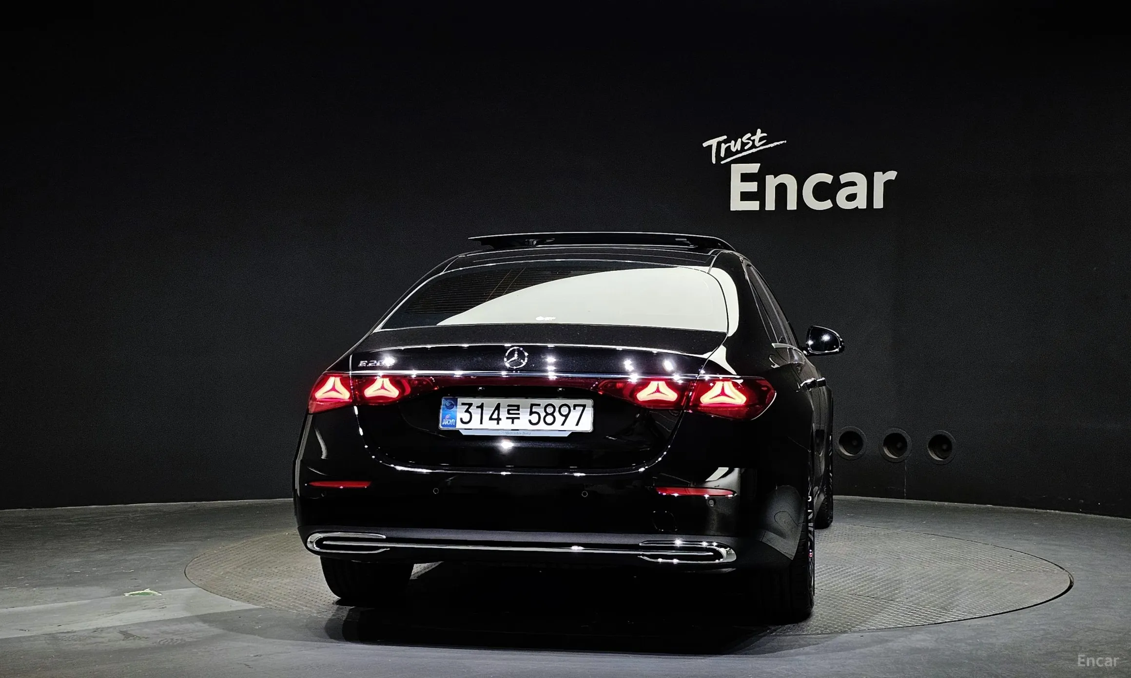 Mercedes Benz E-Class W214 превью 3