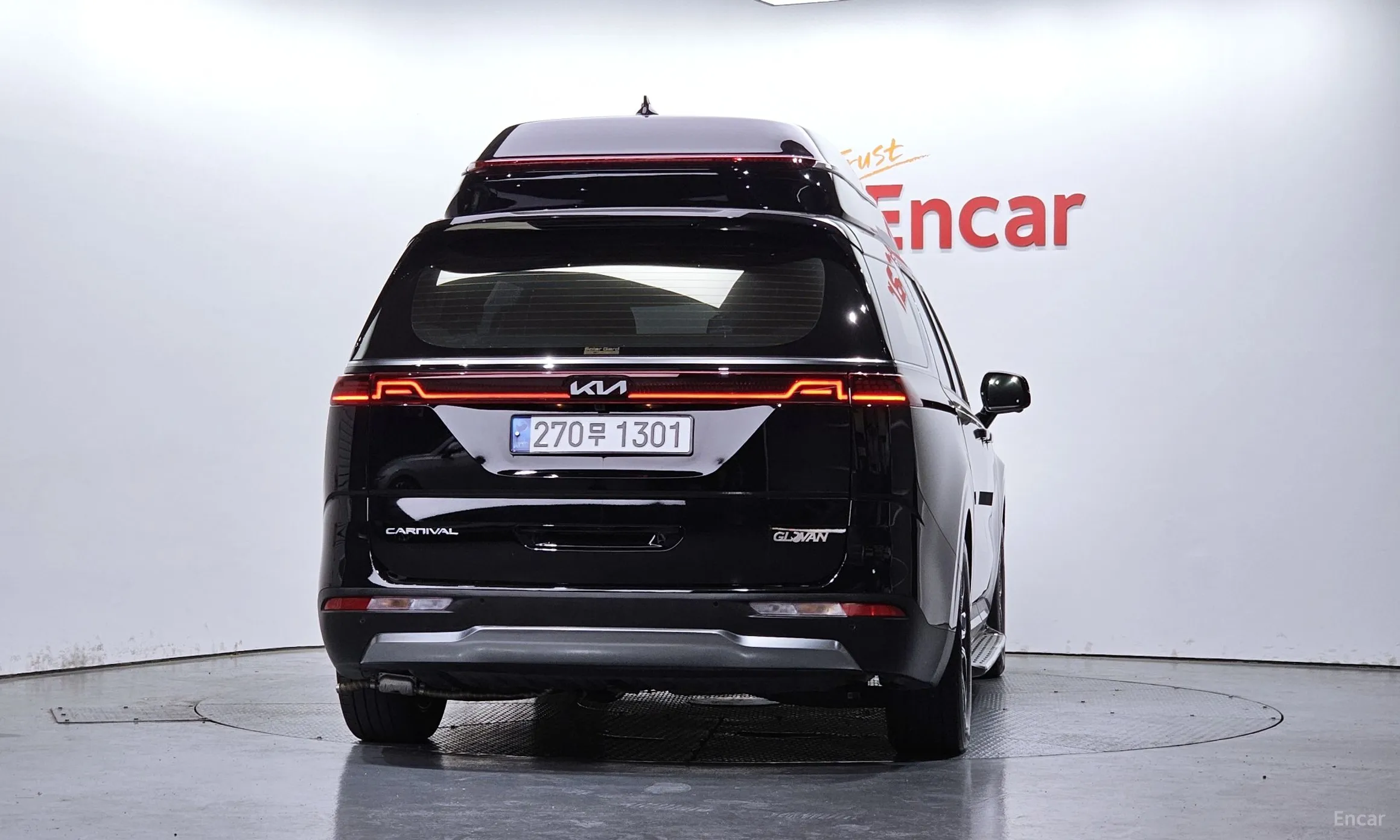 Kia Carnival Gen 4 превью 4