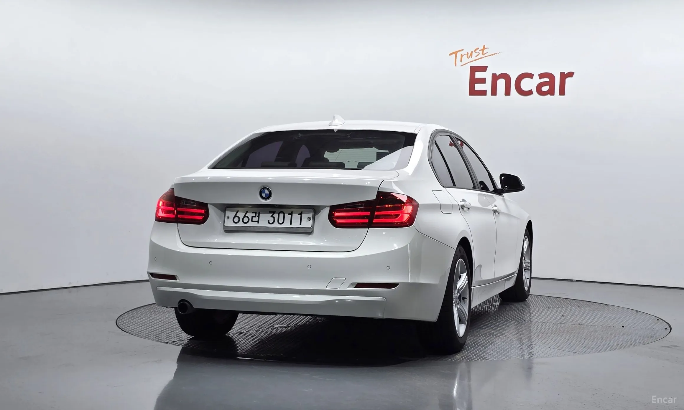 BMW 3 Series (F30) превью 3