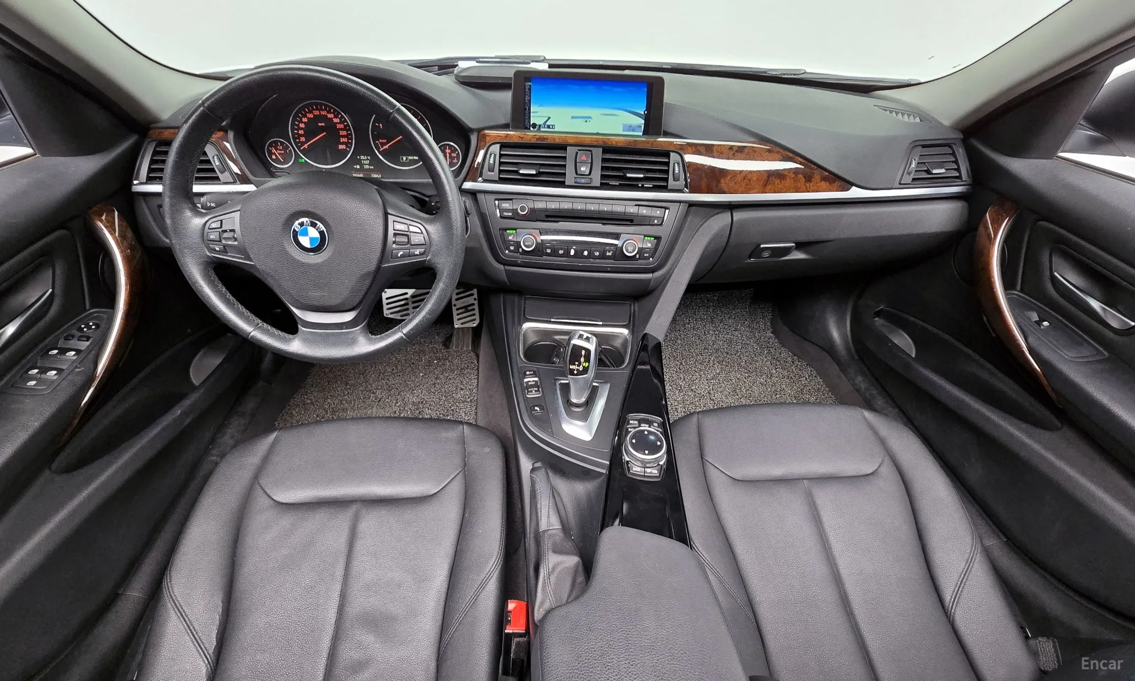 BMW 3 Series (F30) превью 4