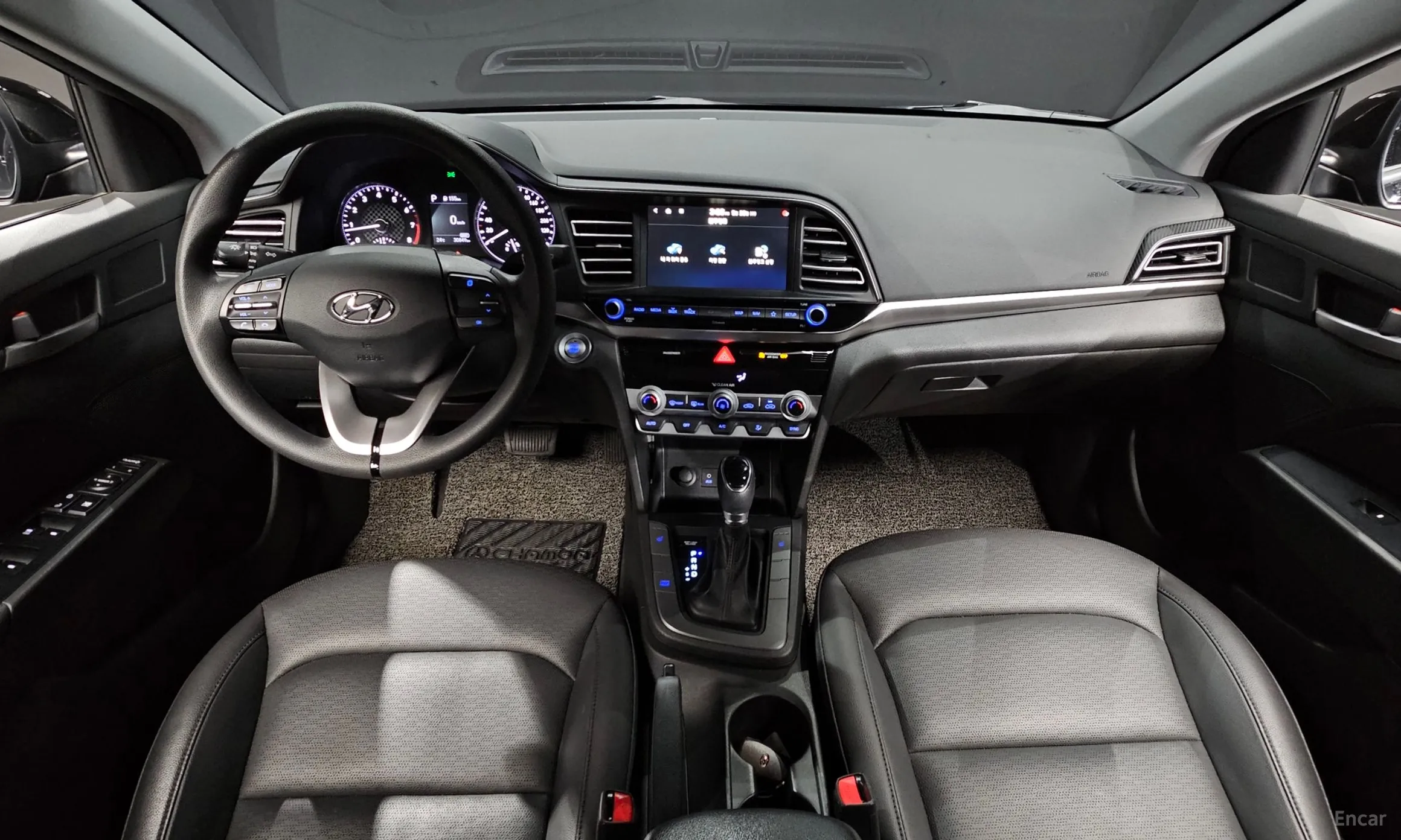 Hyundai Avante AD превью 4