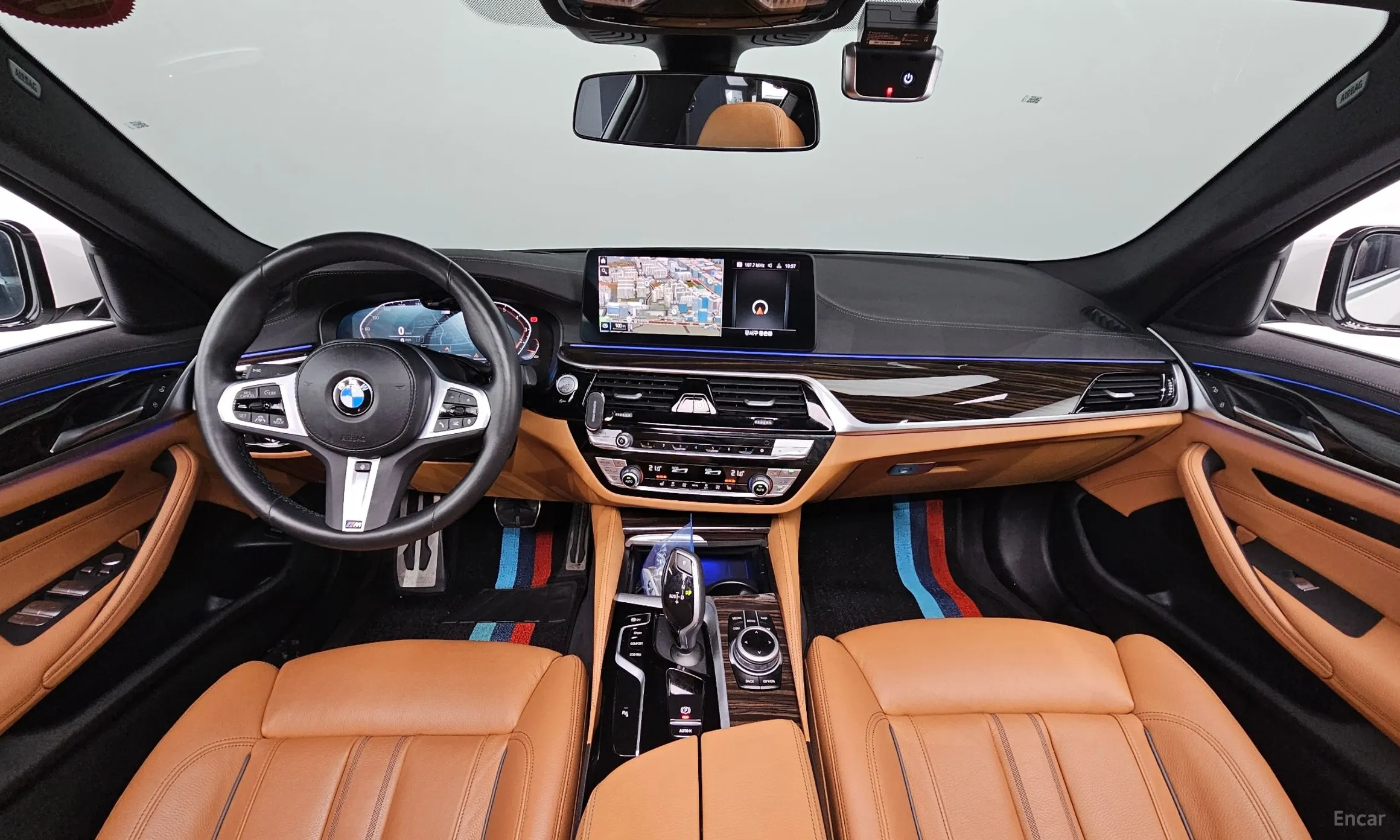 BMW 5 Series (G30) превью 4
