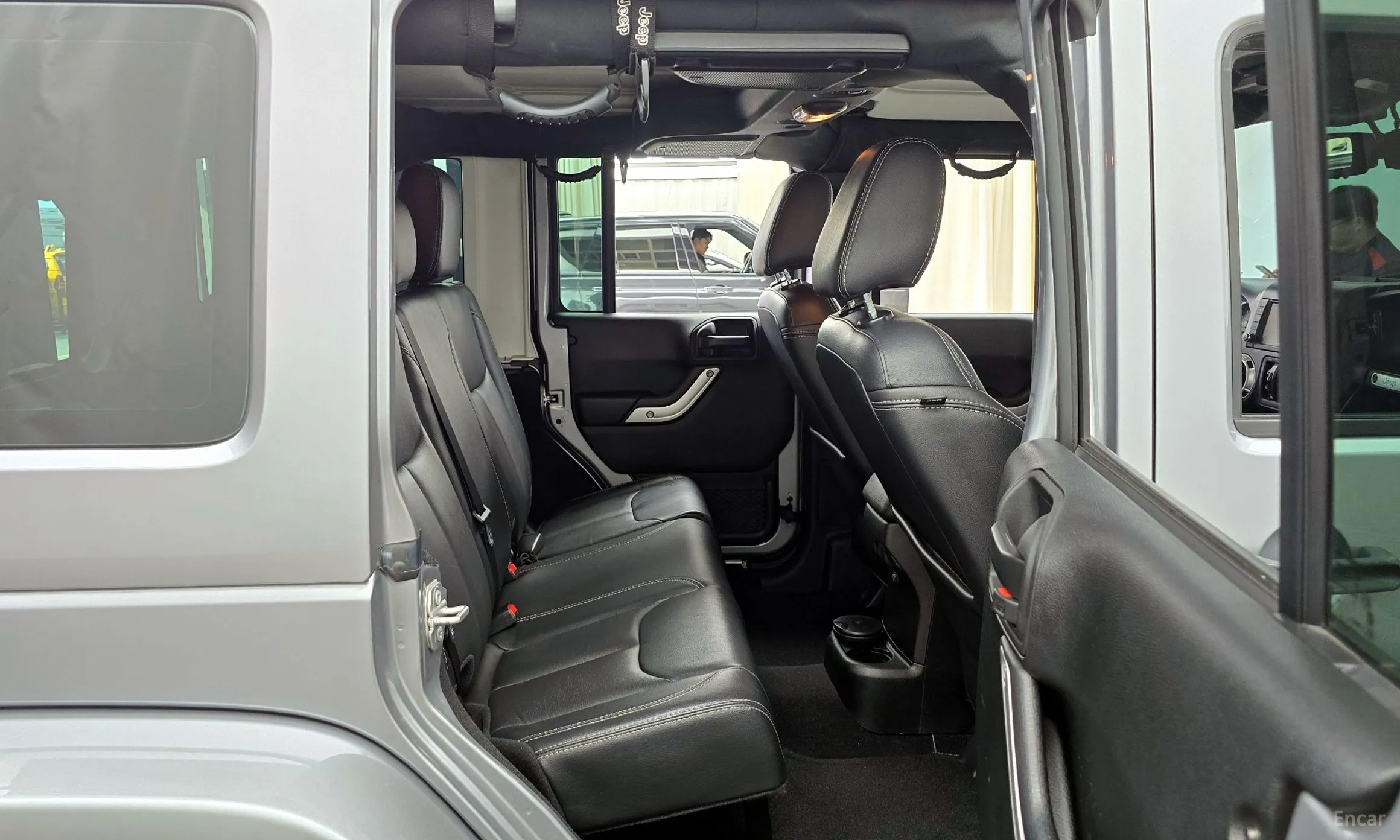 Jeep Wrangler (JK) превью 12