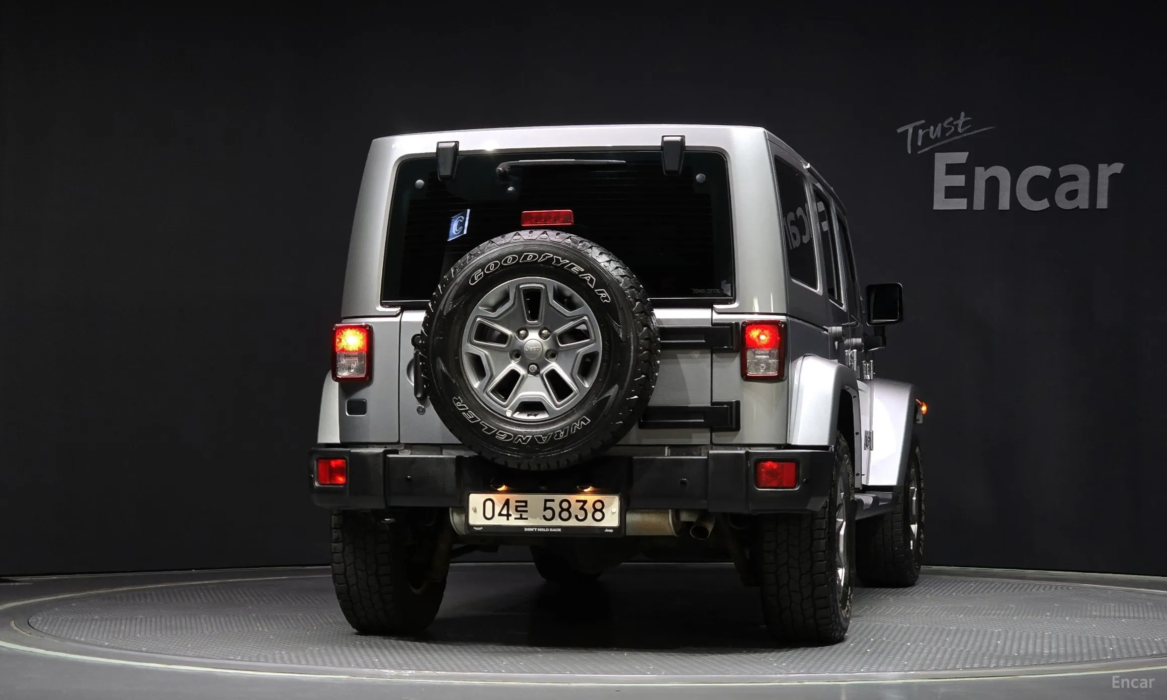 Jeep Wrangler (JK) превью 4