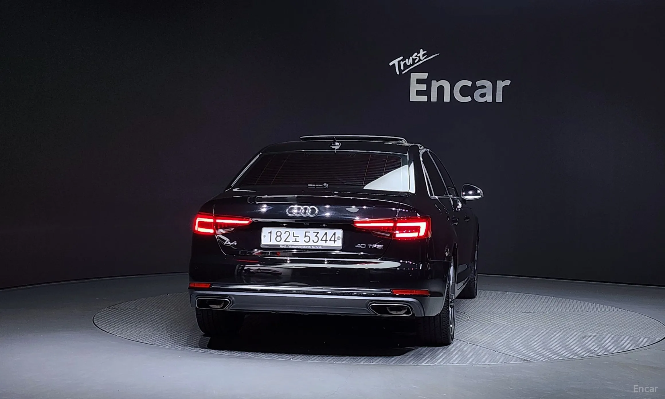 Audi A4 (B9) превью 3