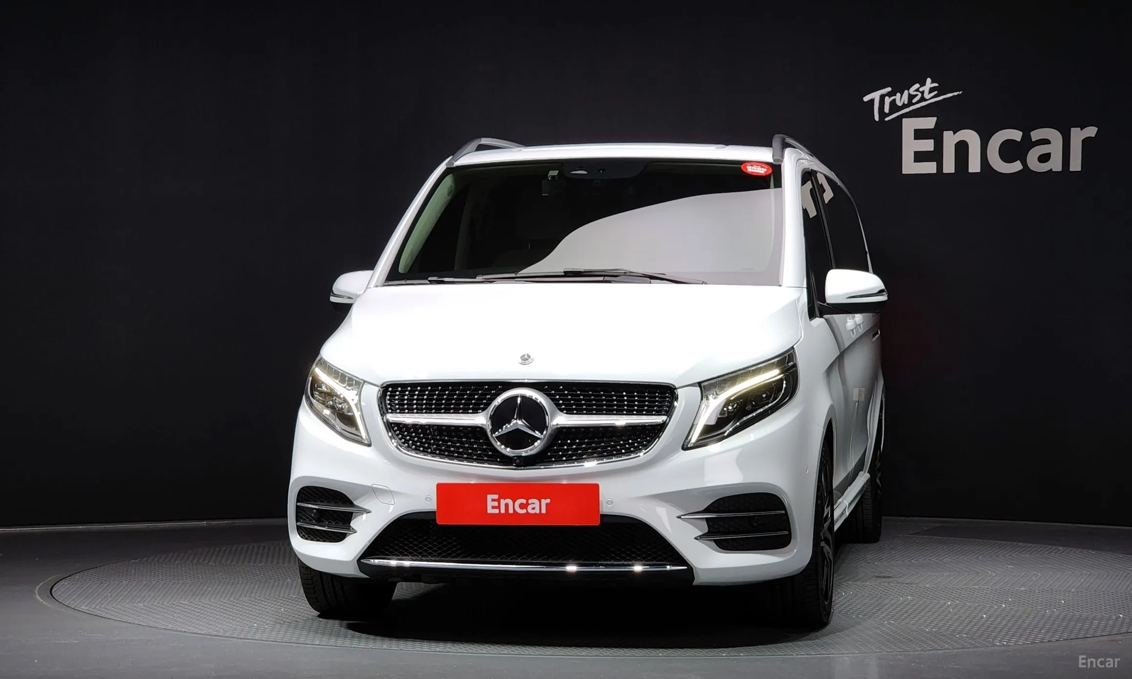 Mercedes Benz V-Class