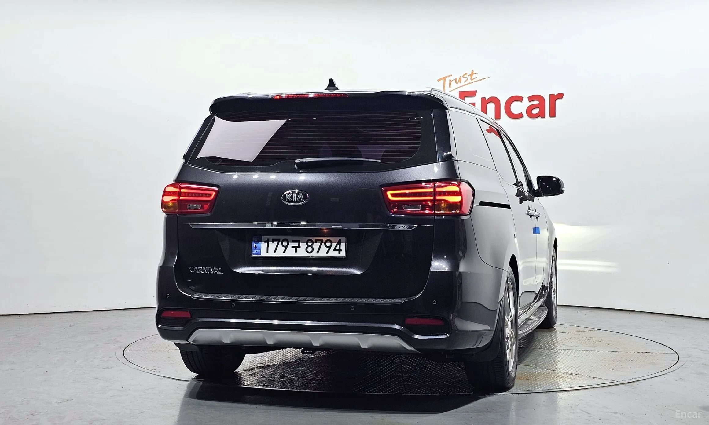 Kia Carnival превью 3