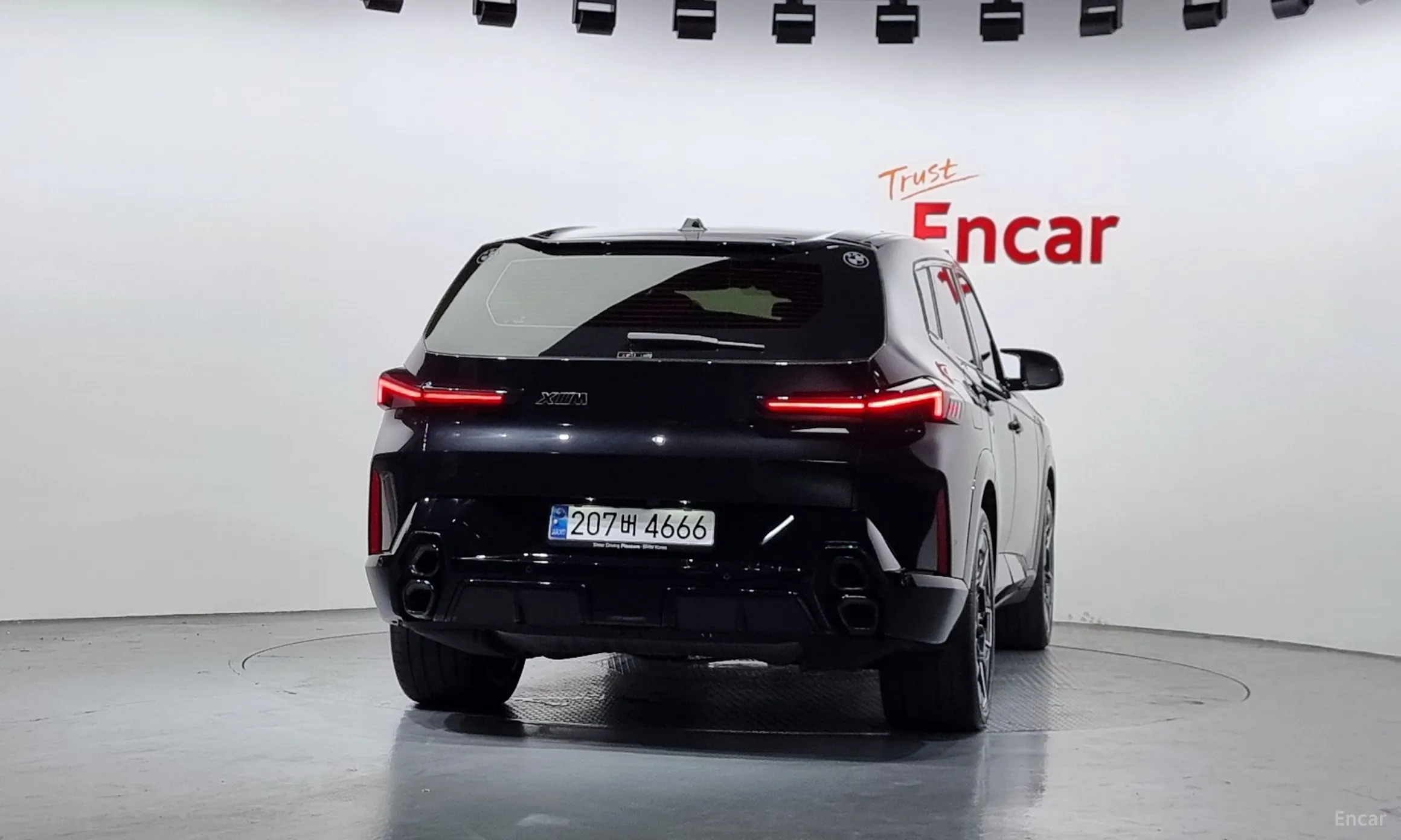 BMW XM (G09) превью 3