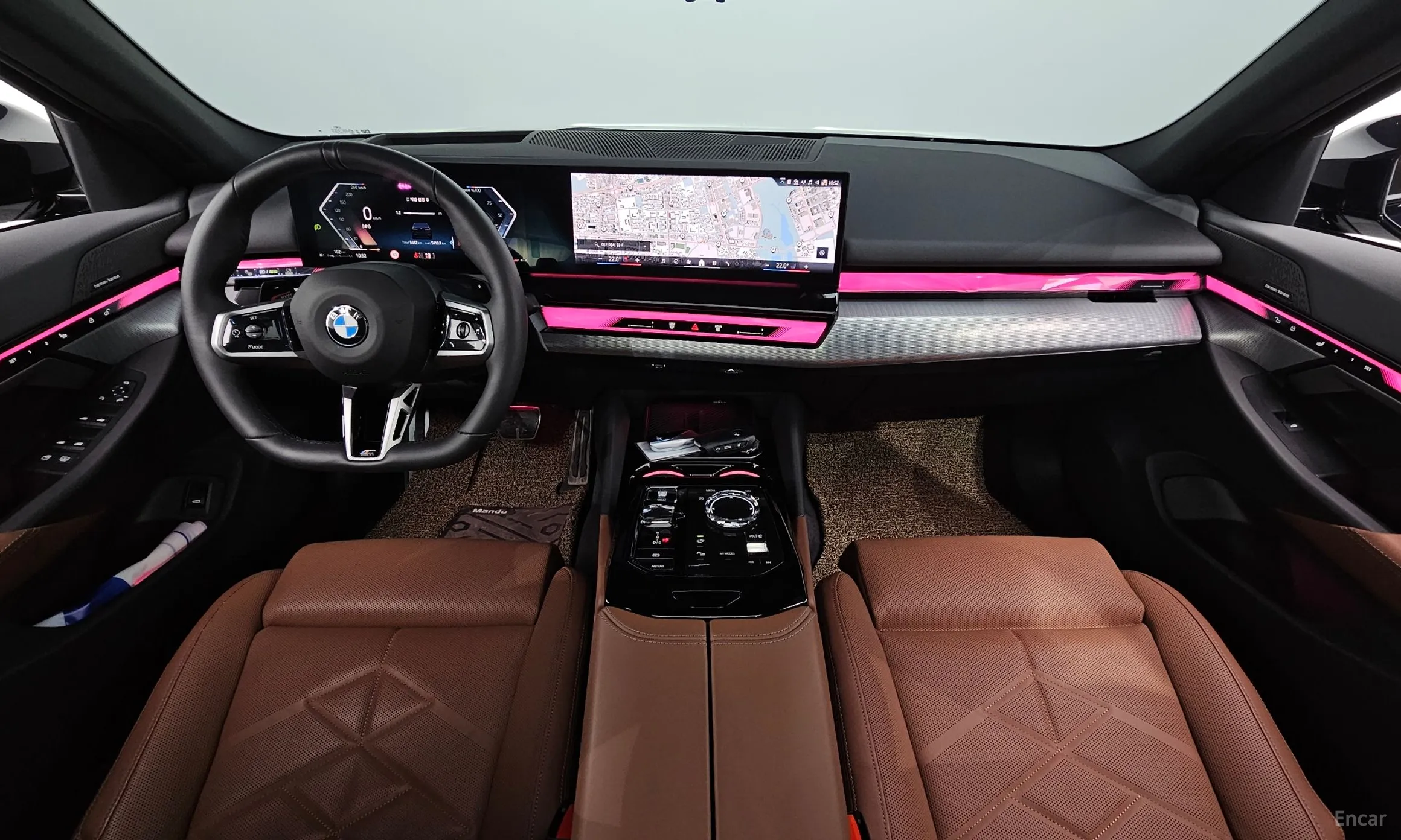 BMW 5 Series (G60) превью 4