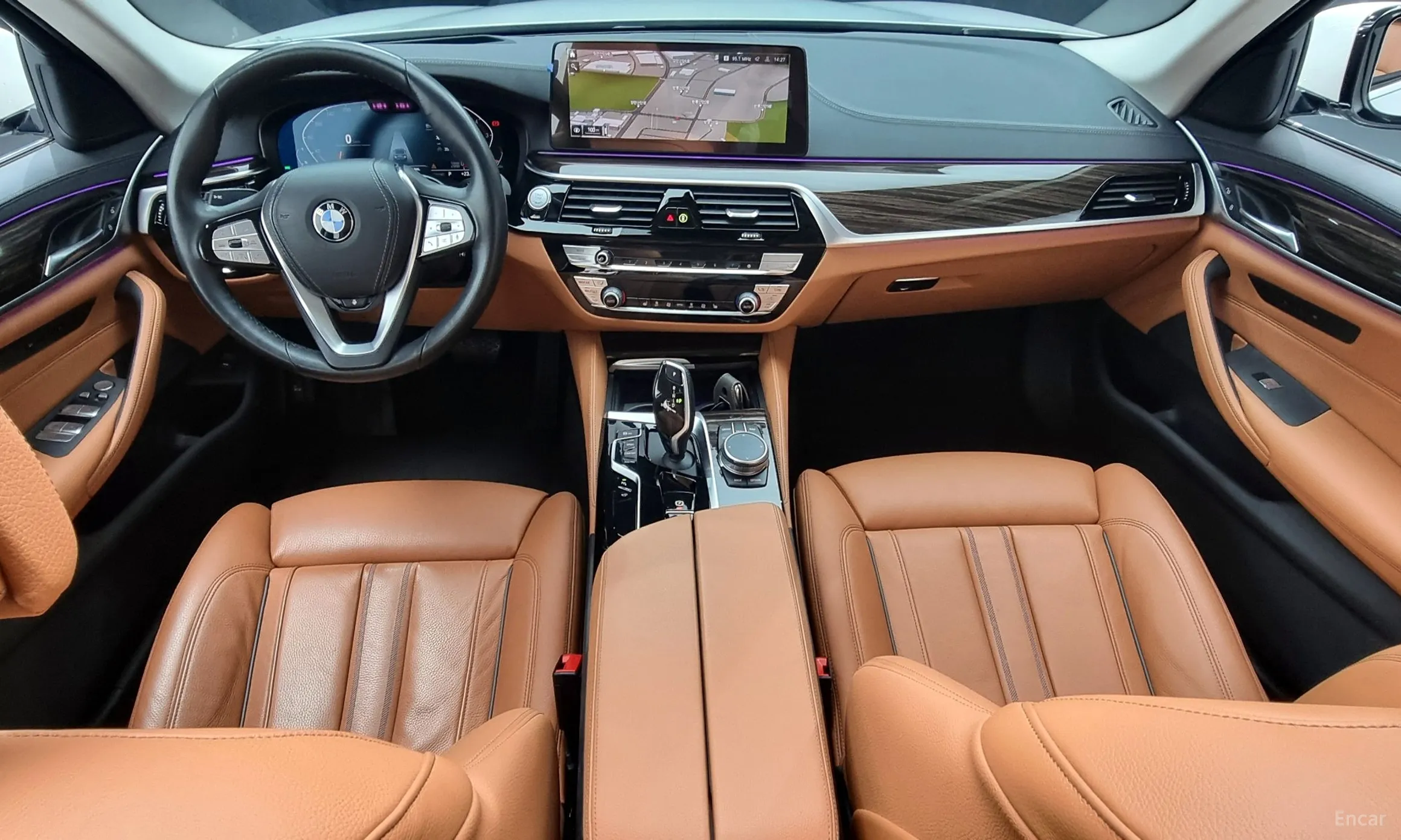 BMW 5 Series (G30) превью 4