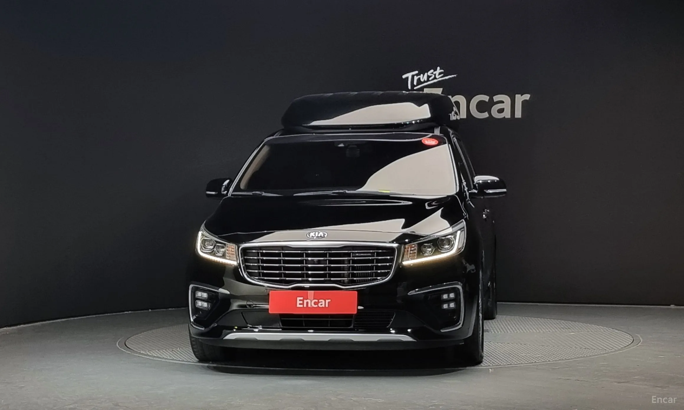 Kia Carnival превью 2