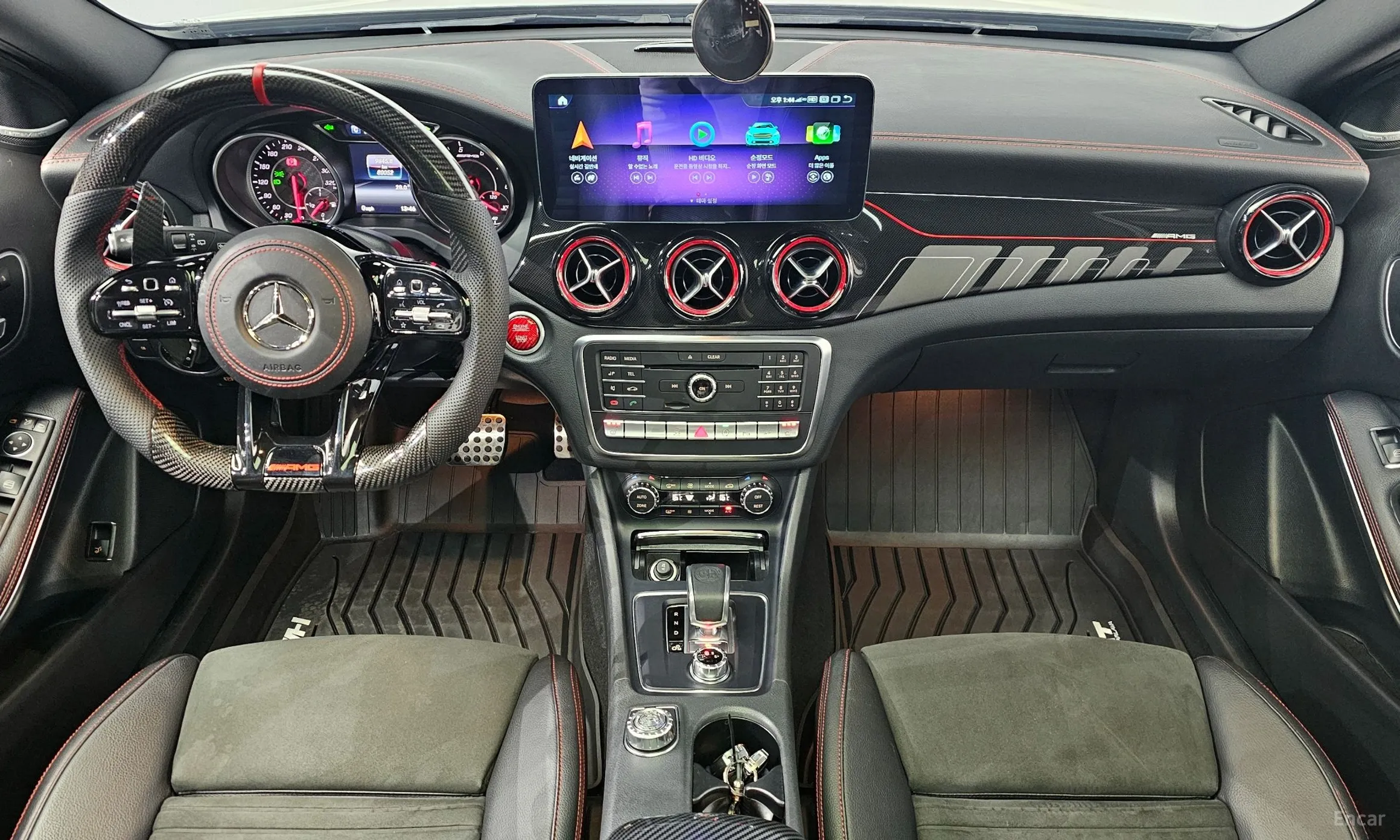 Mercedes Benz GLA-Class X156 превью 4