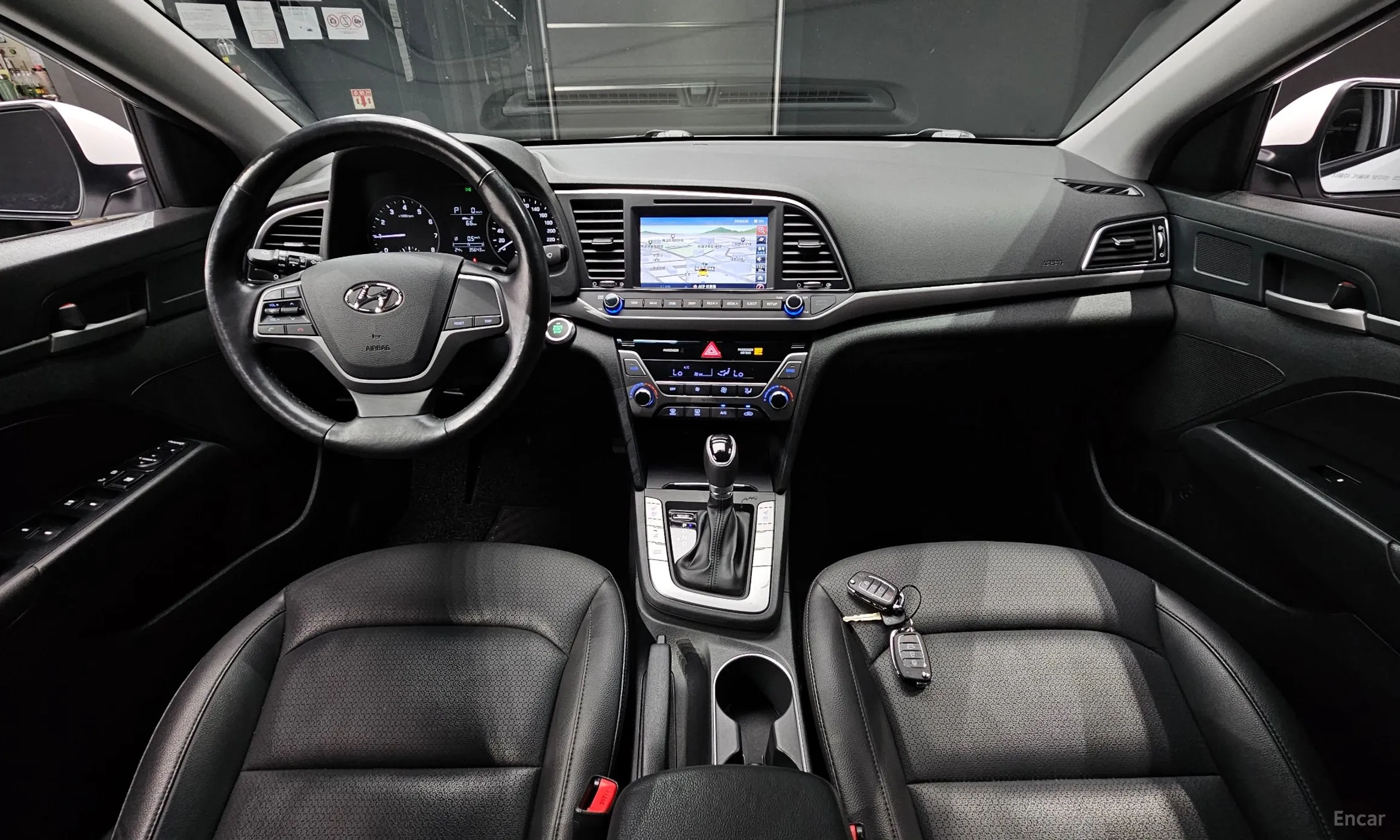 Hyundai Avante AD превью 4