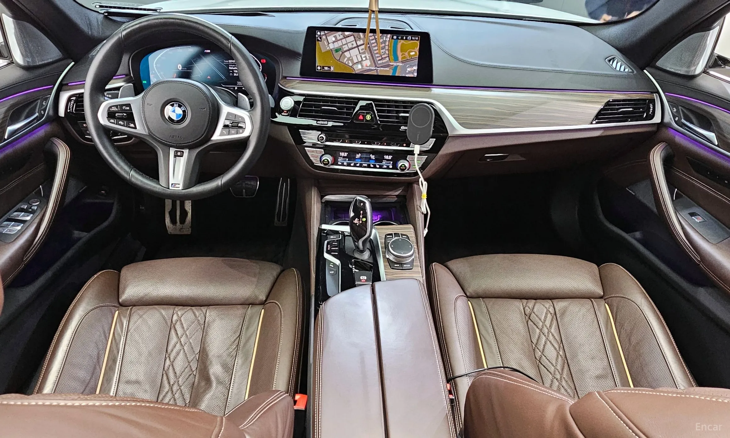BMW 5 Series (G30) превью 4