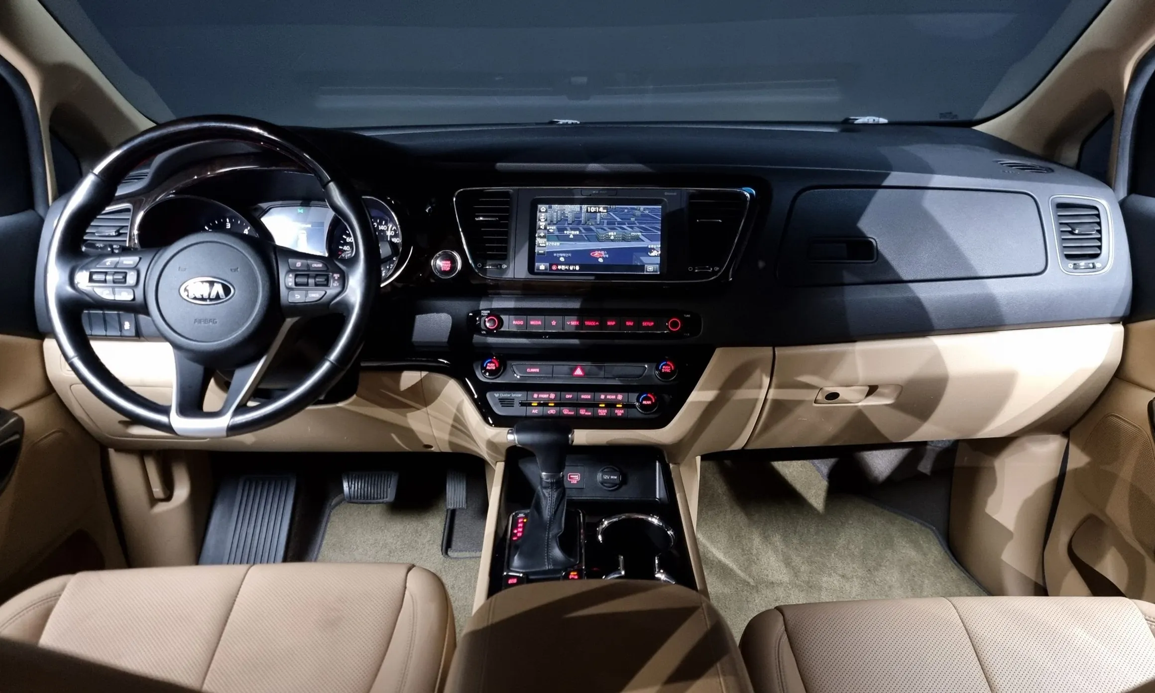 Kia Carnival превью 4