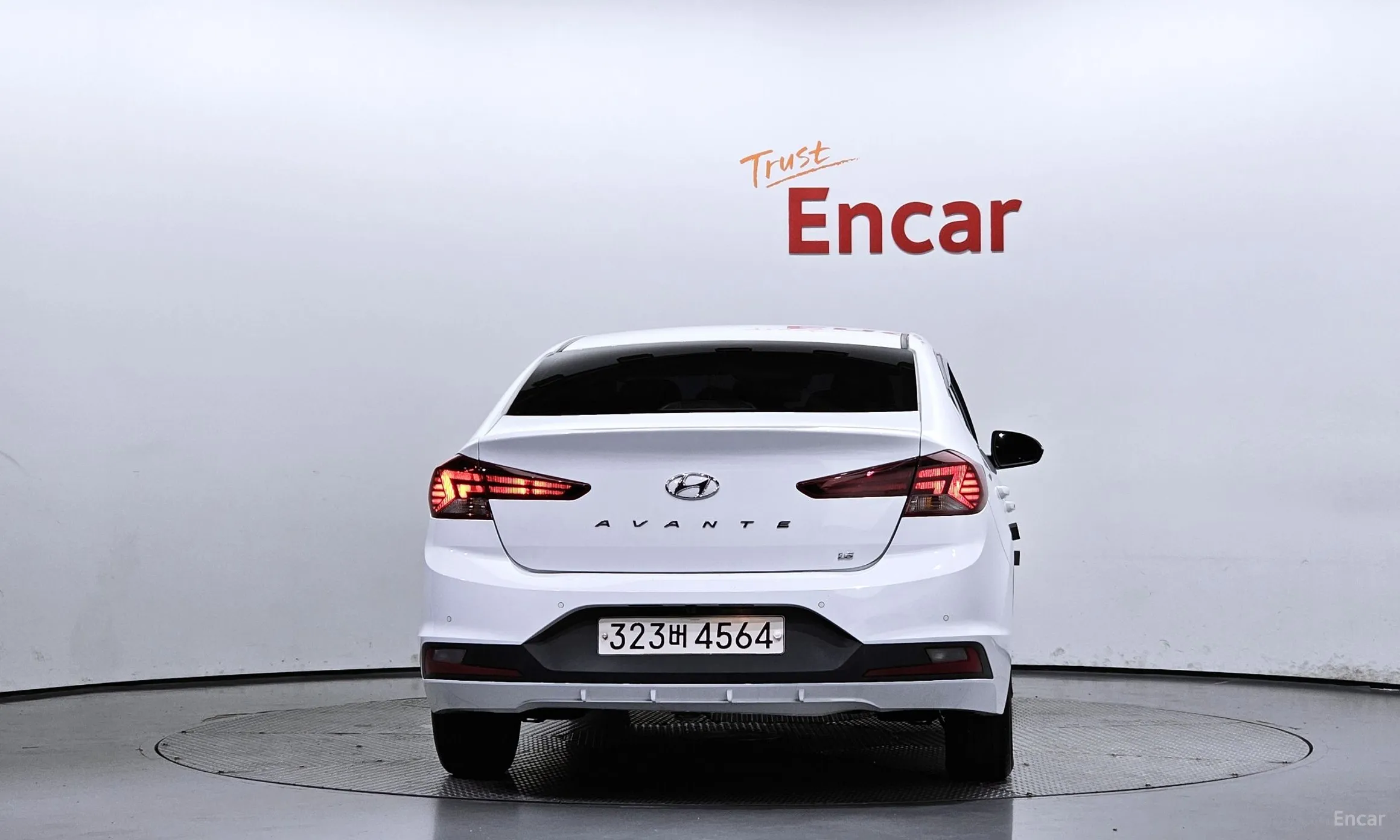 Hyundai Avante AD превью 3