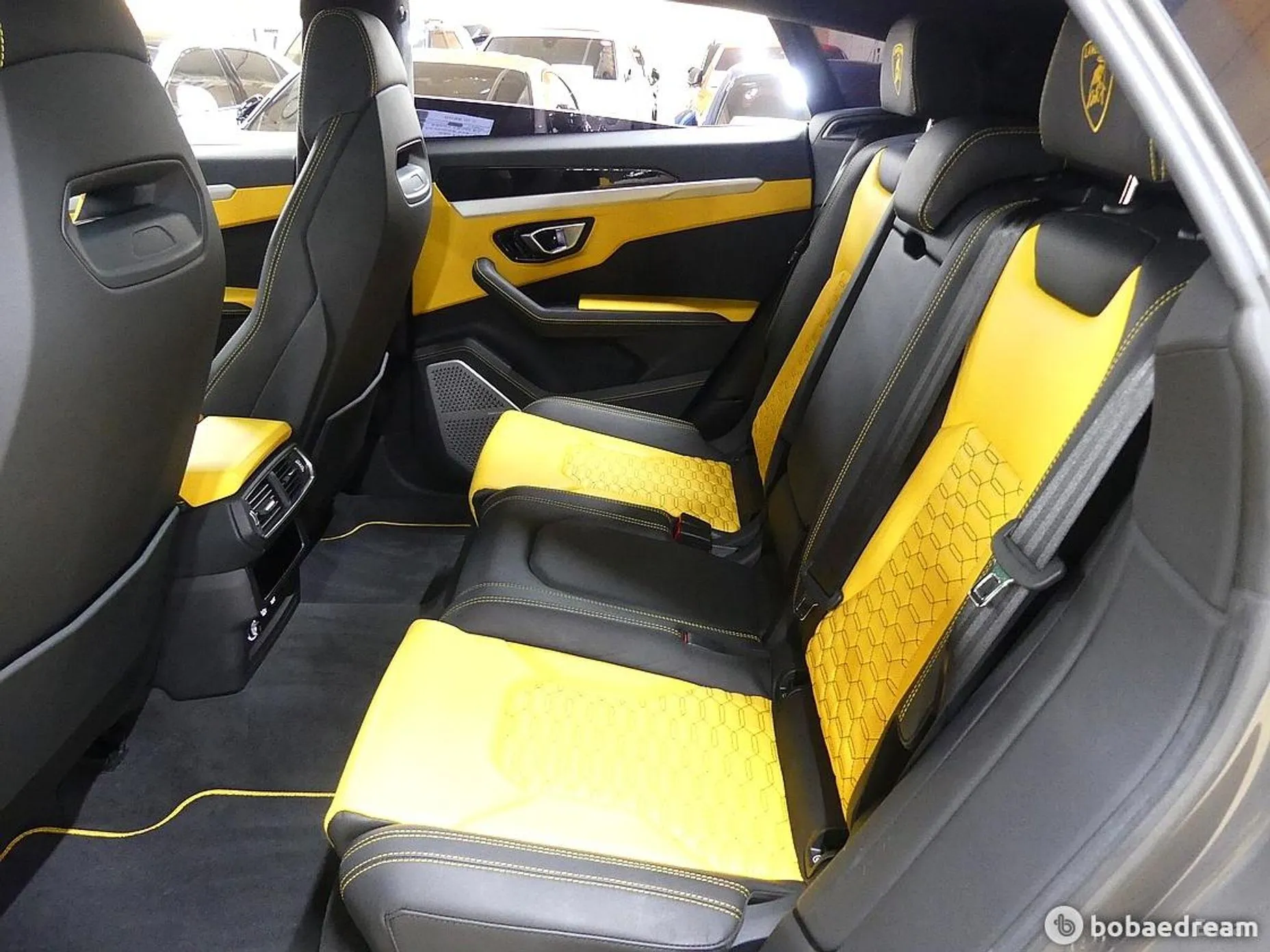 Lamborghini Urus превью 11