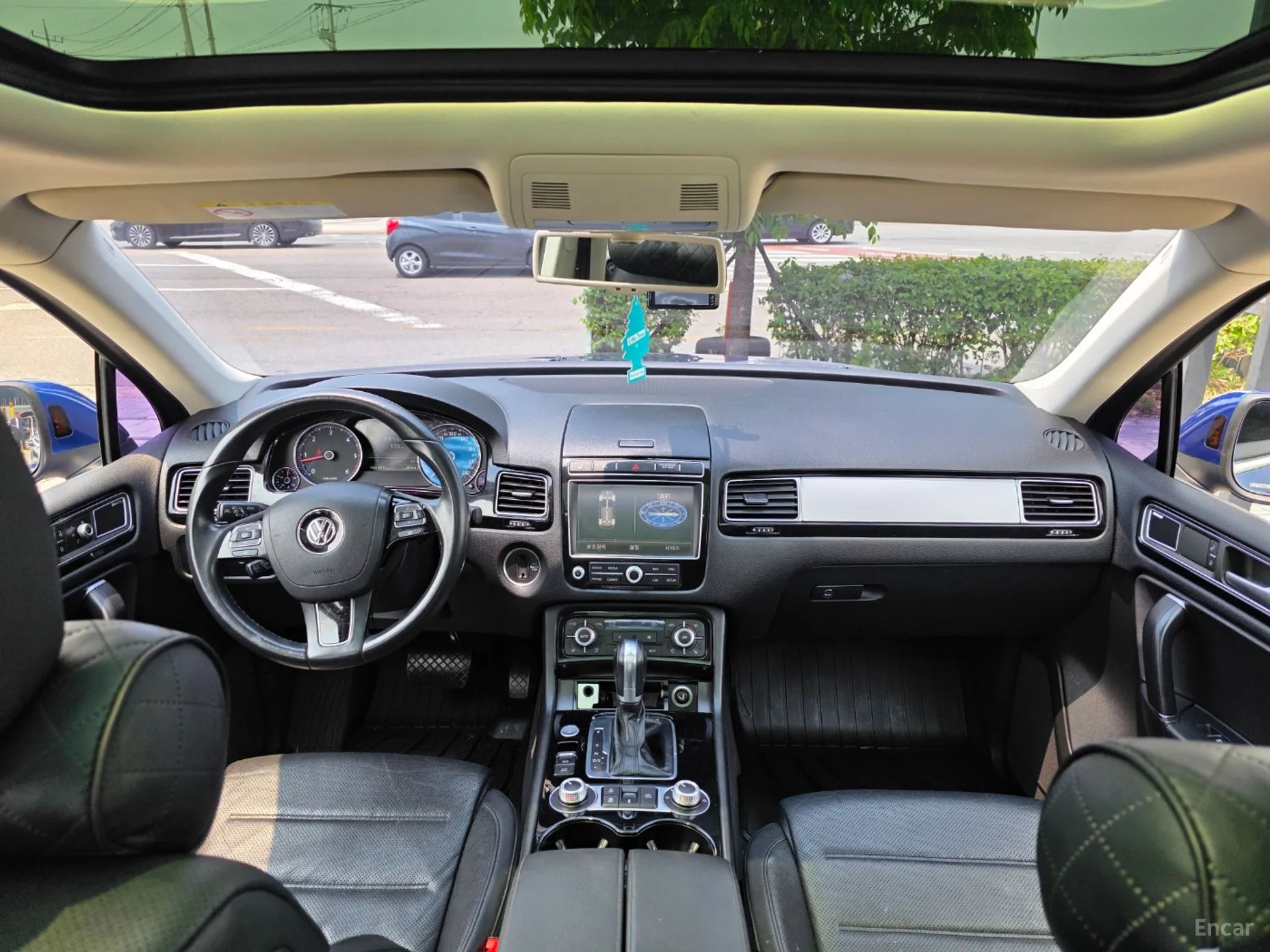 Volkswagen New Touareg превью 4