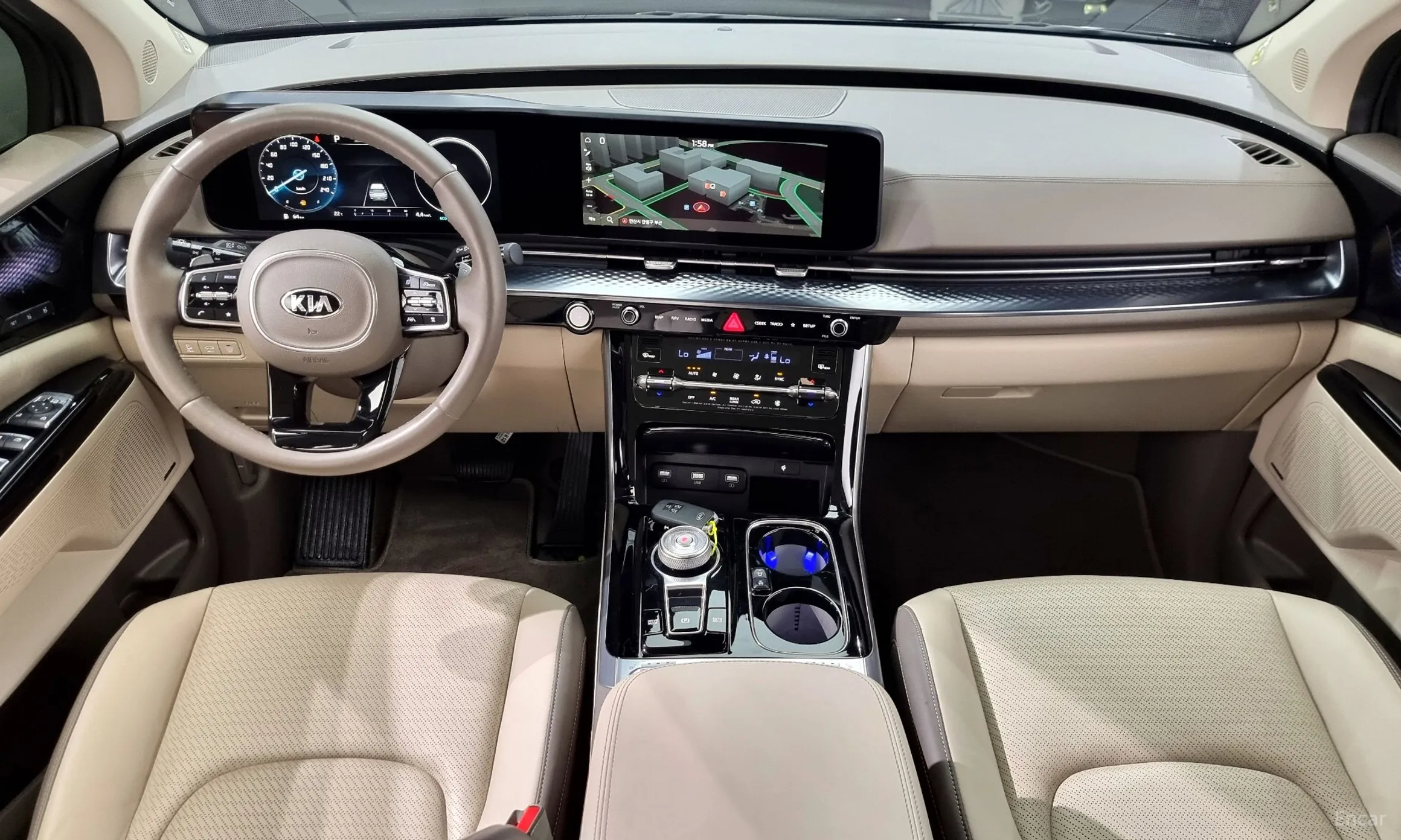 Kia Carnival Gen 4 превью 4