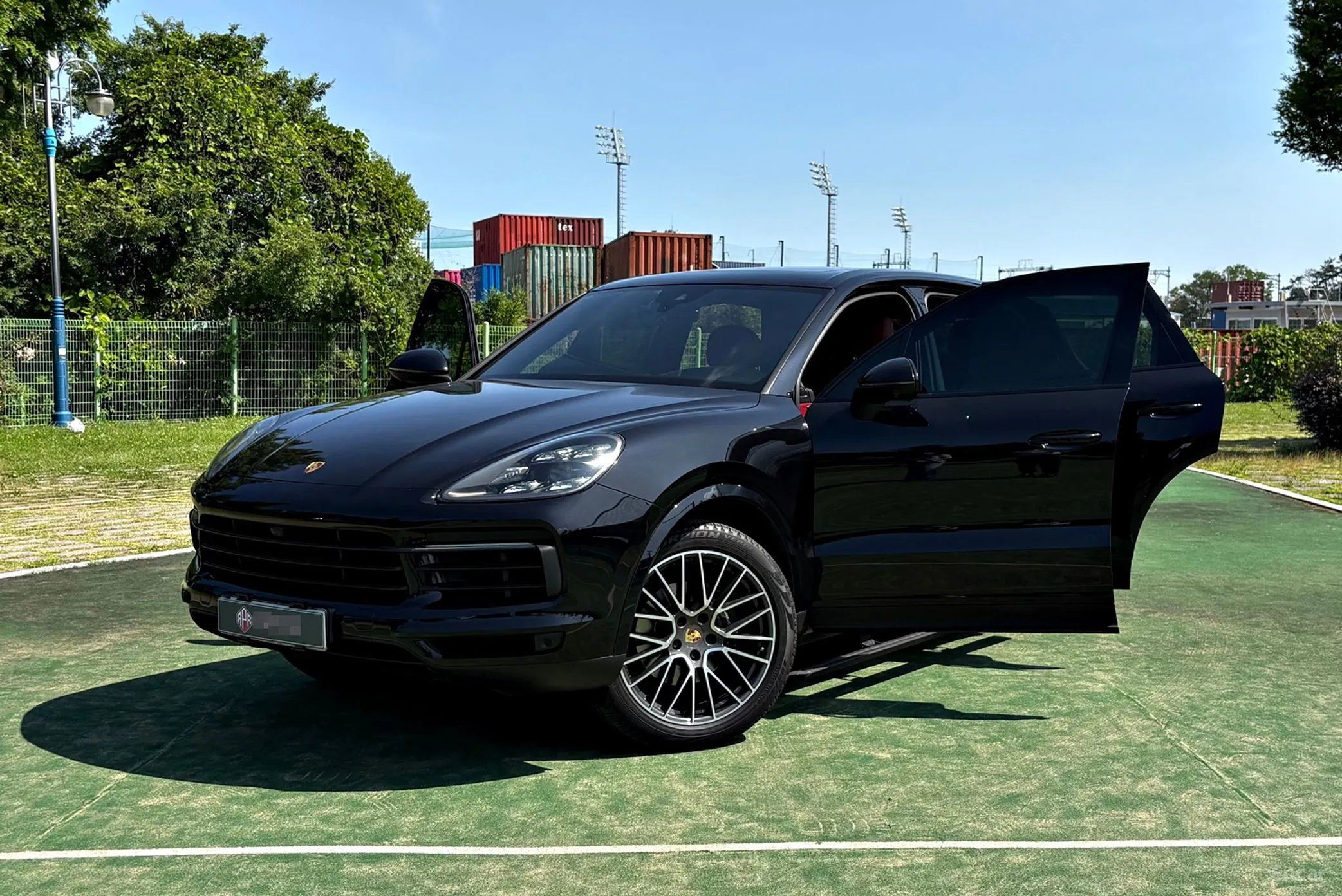 Porsche Cayenne (PO536) превью 3
