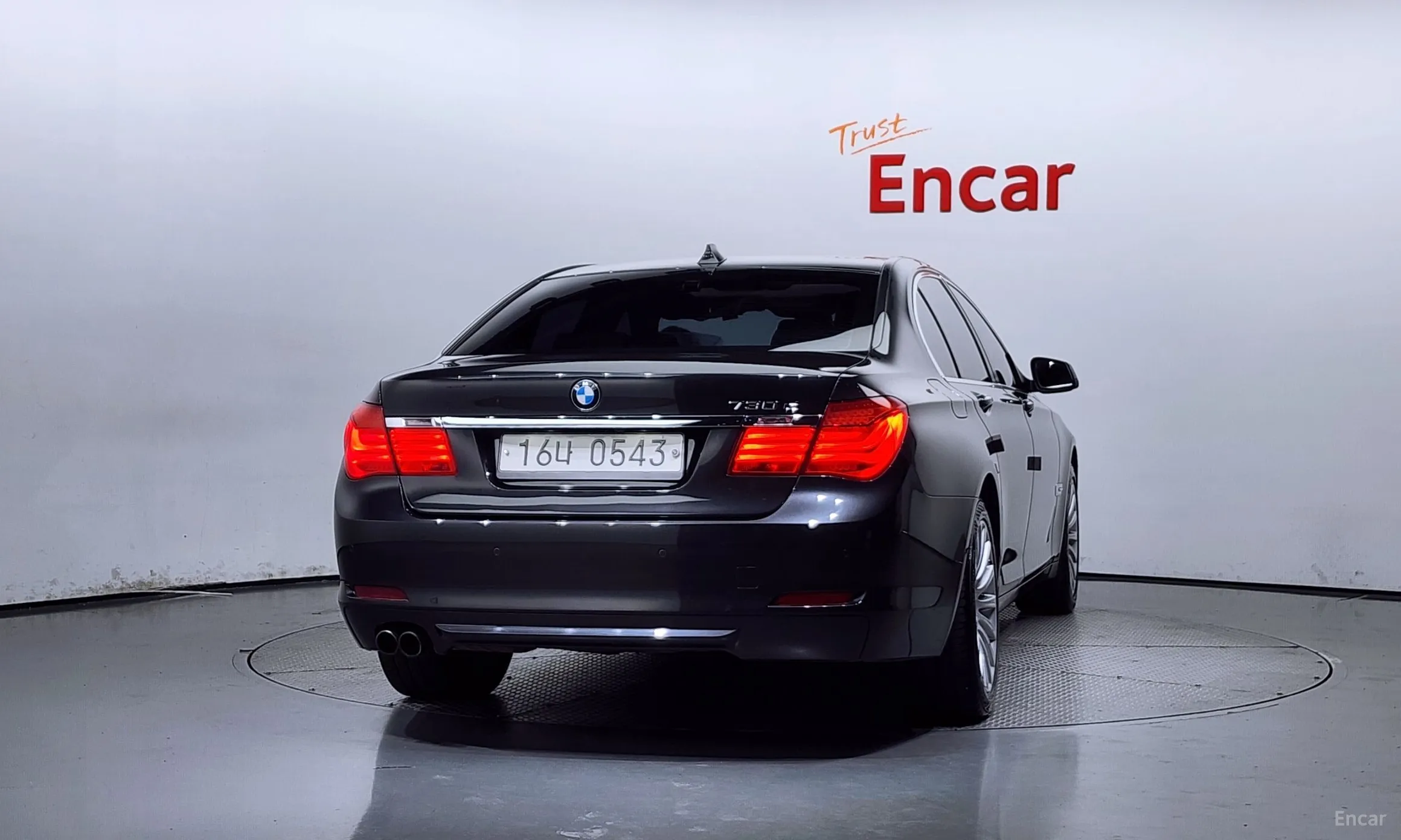 BMW 7 Series (F01) превью 3