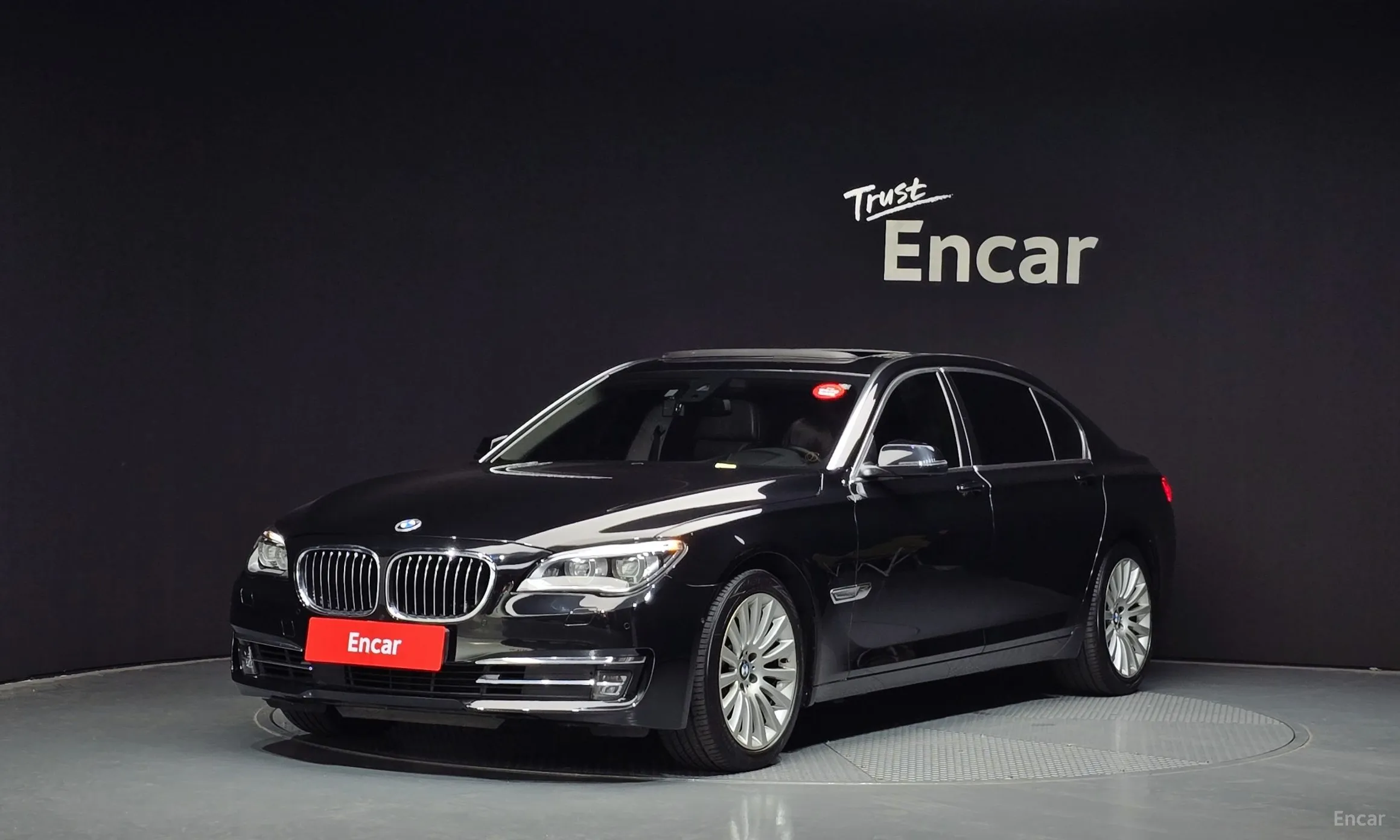 BMW 7 Series (F01)