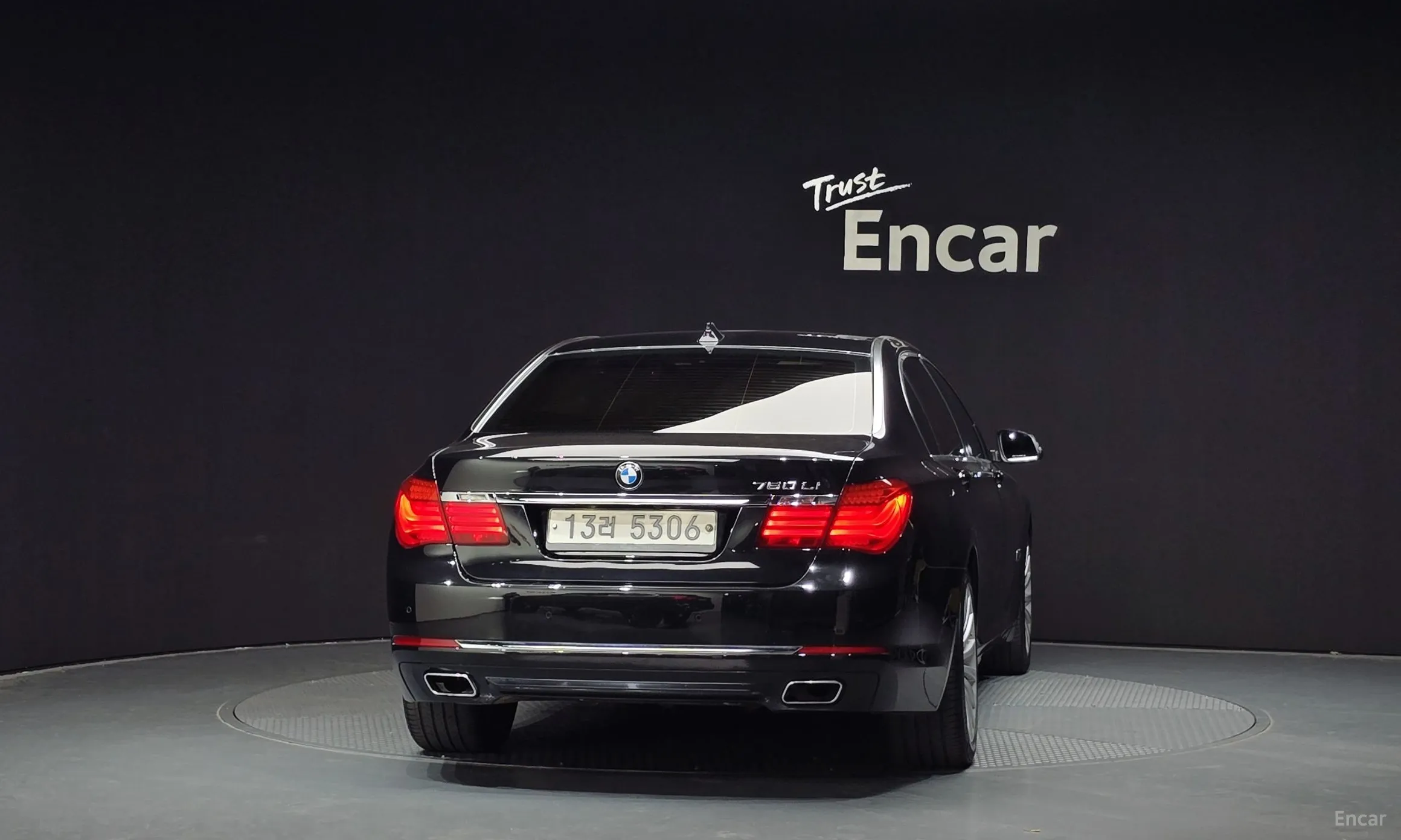 BMW 7 Series (F01) превью 3