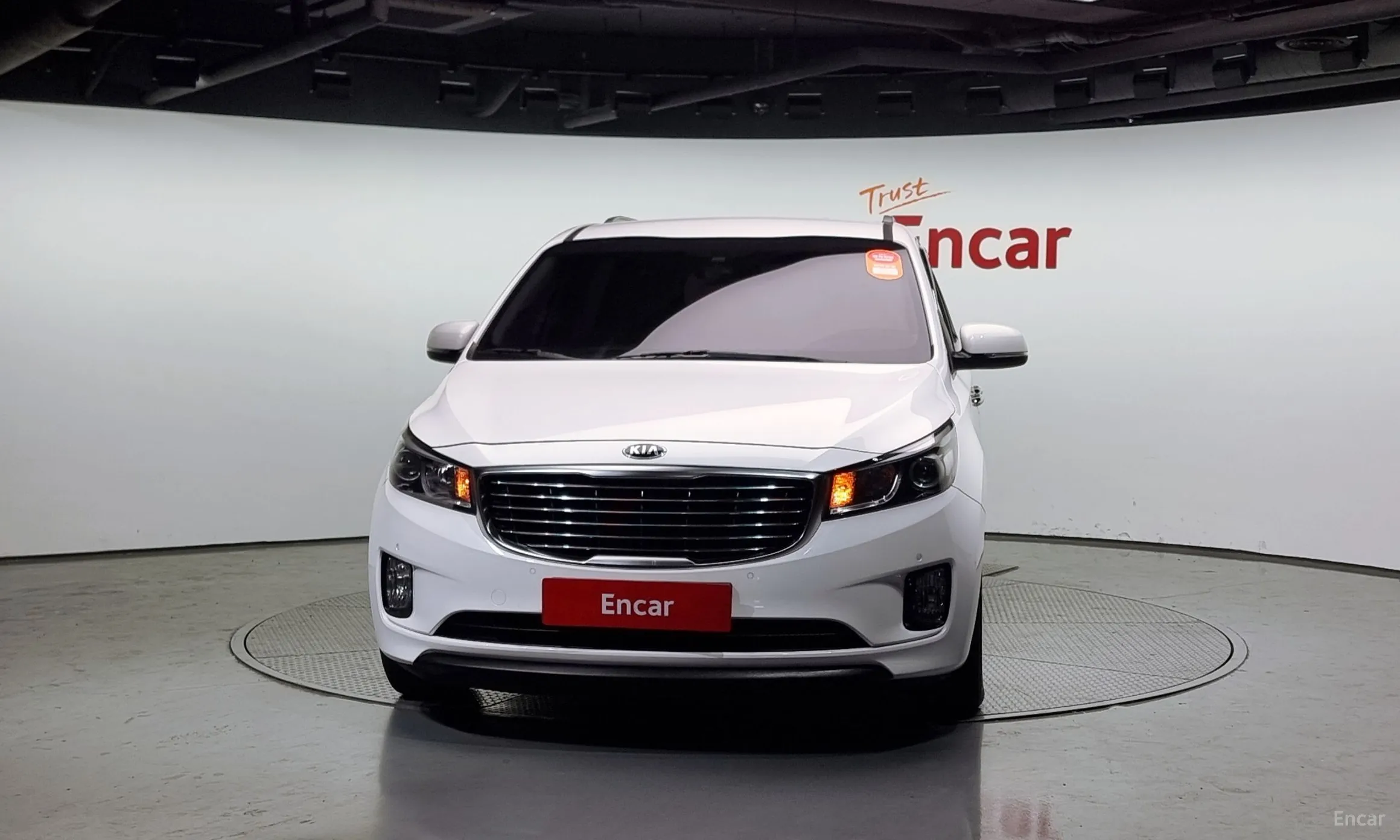 Kia Carnival превью 2