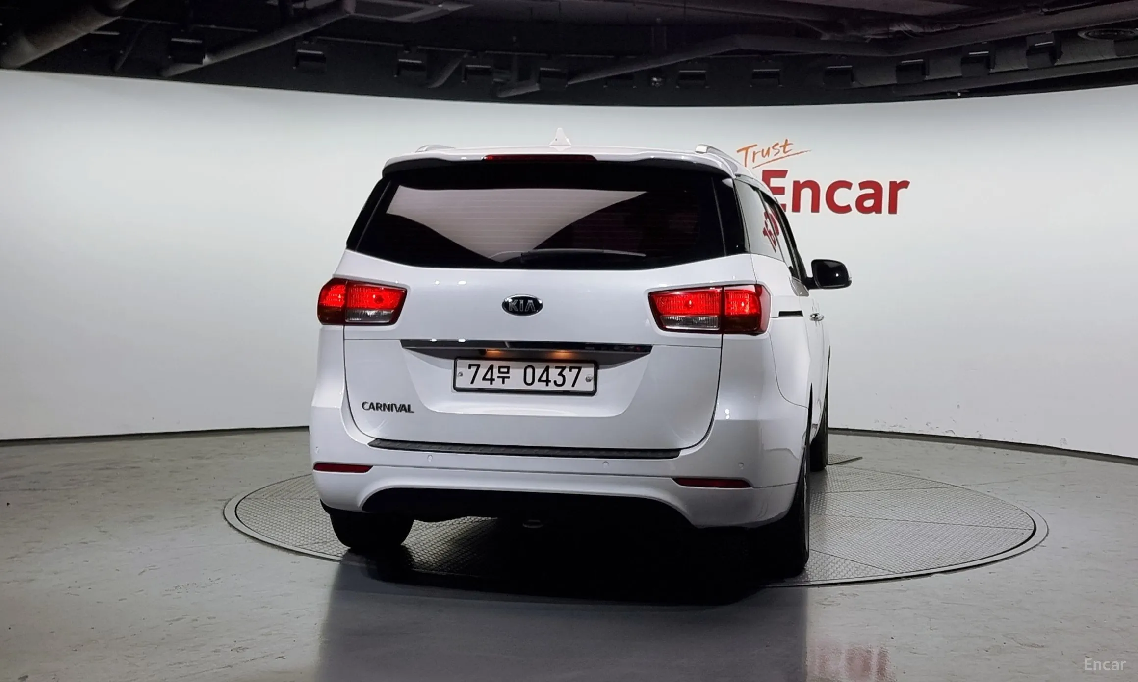 Kia Carnival превью 3