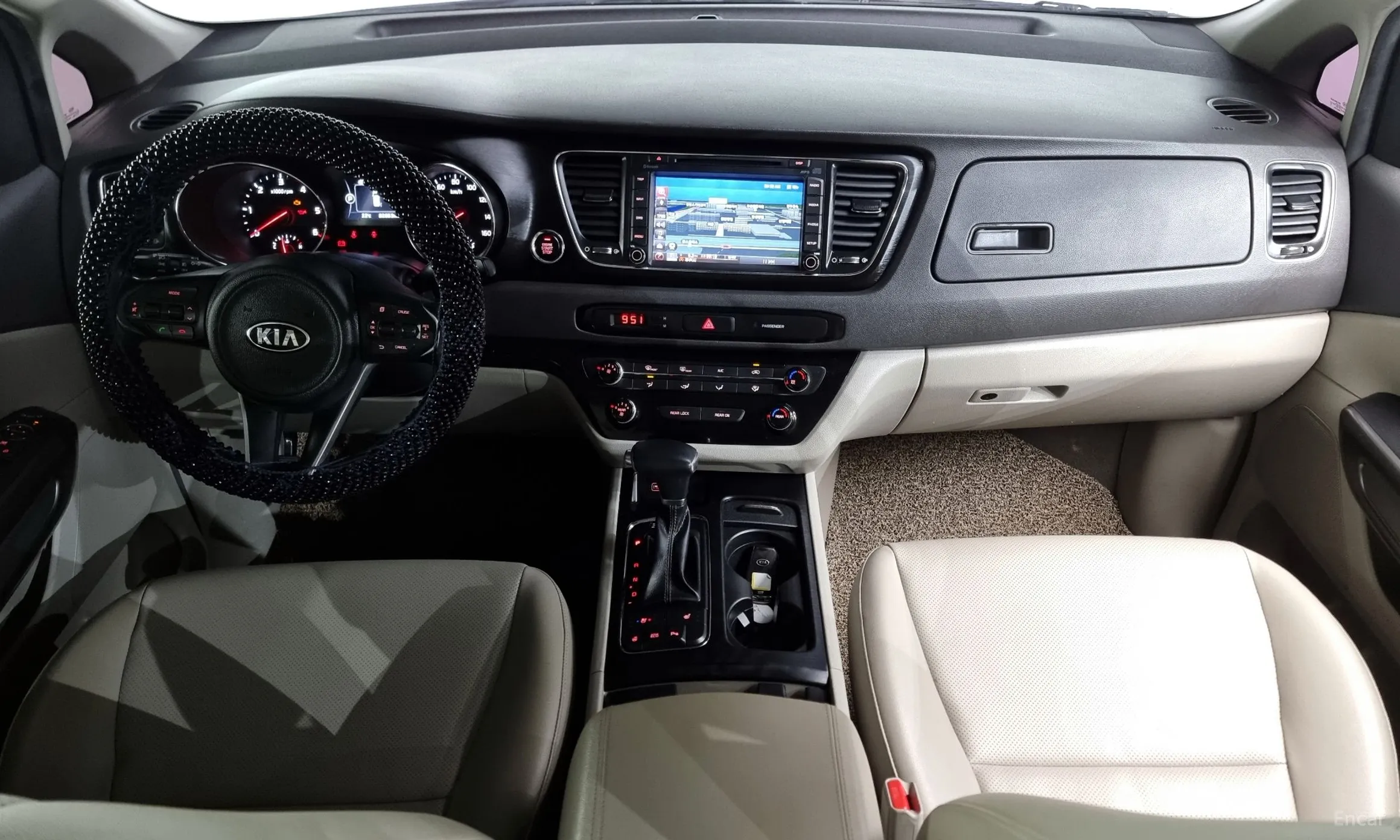 Kia Carnival превью 4