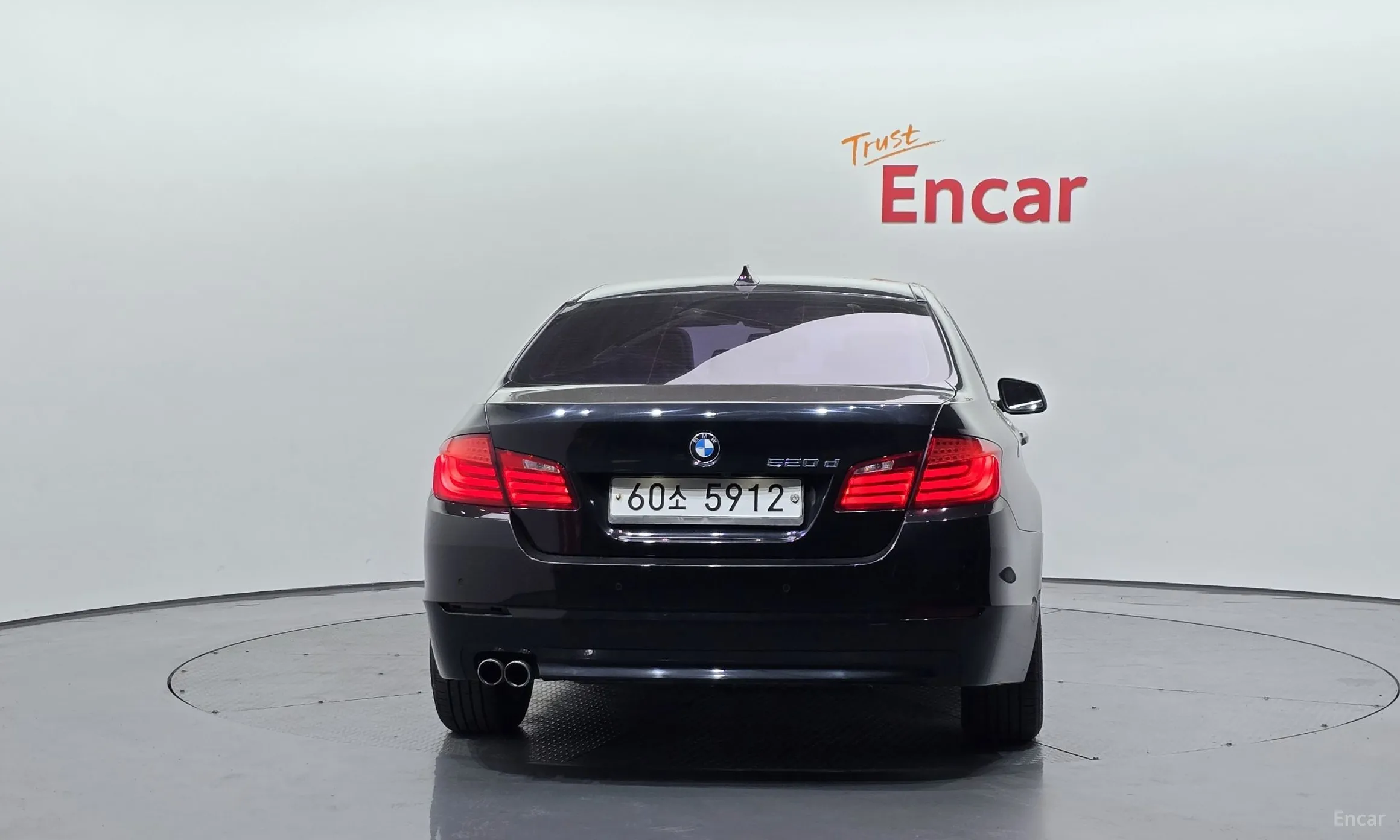 BMW 5 Series (F10) превью 3
