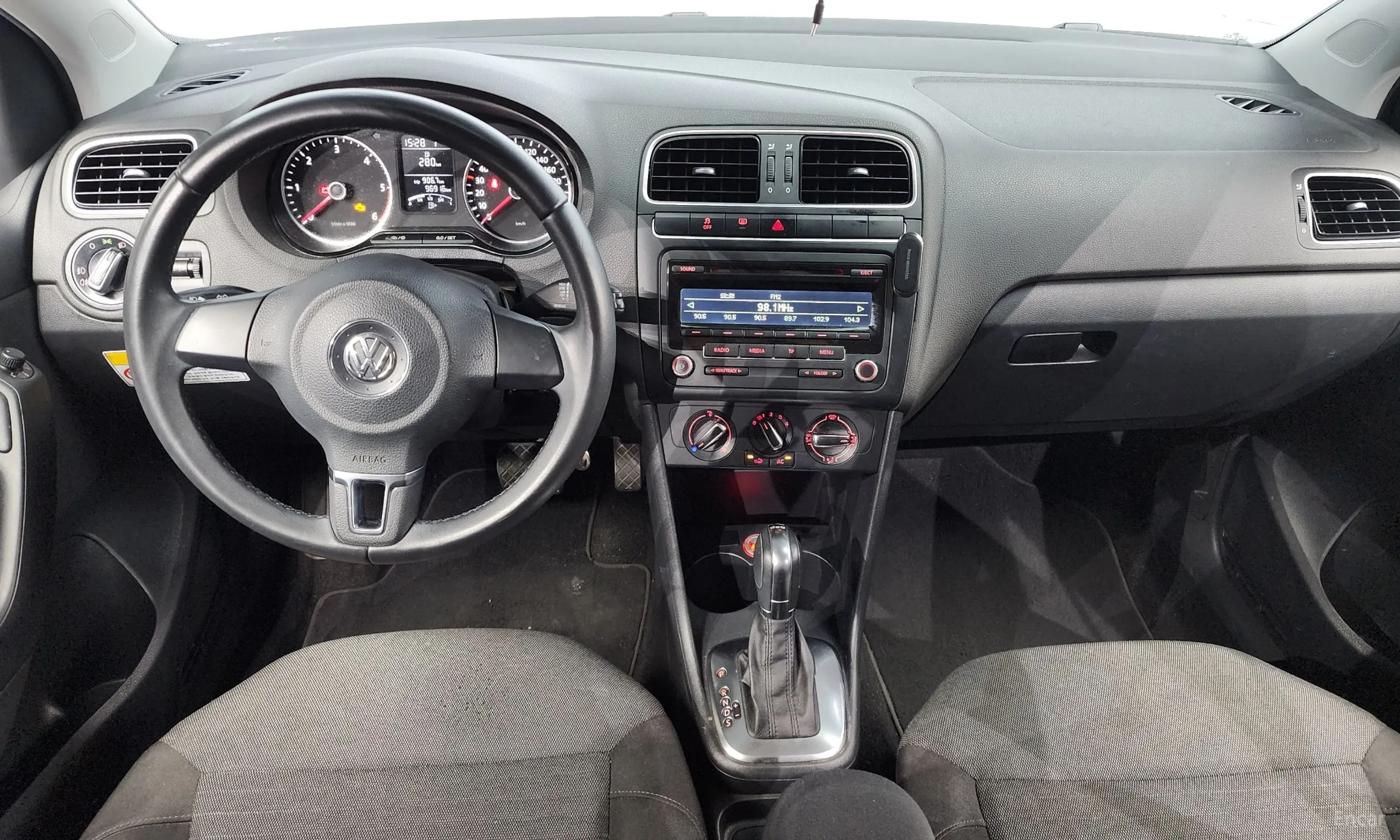 Volkswagen Polo превью 4