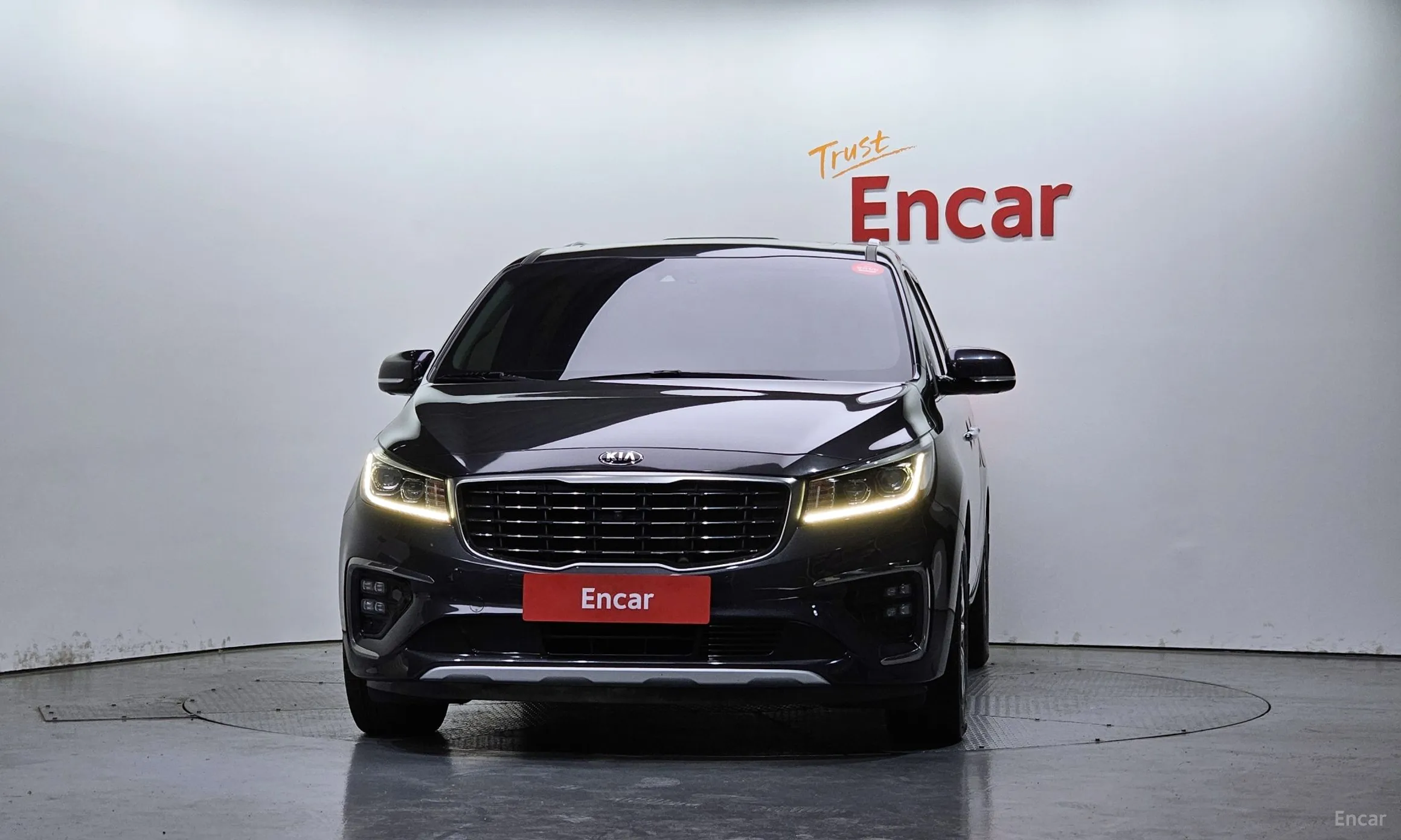 Kia Carnival превью 2