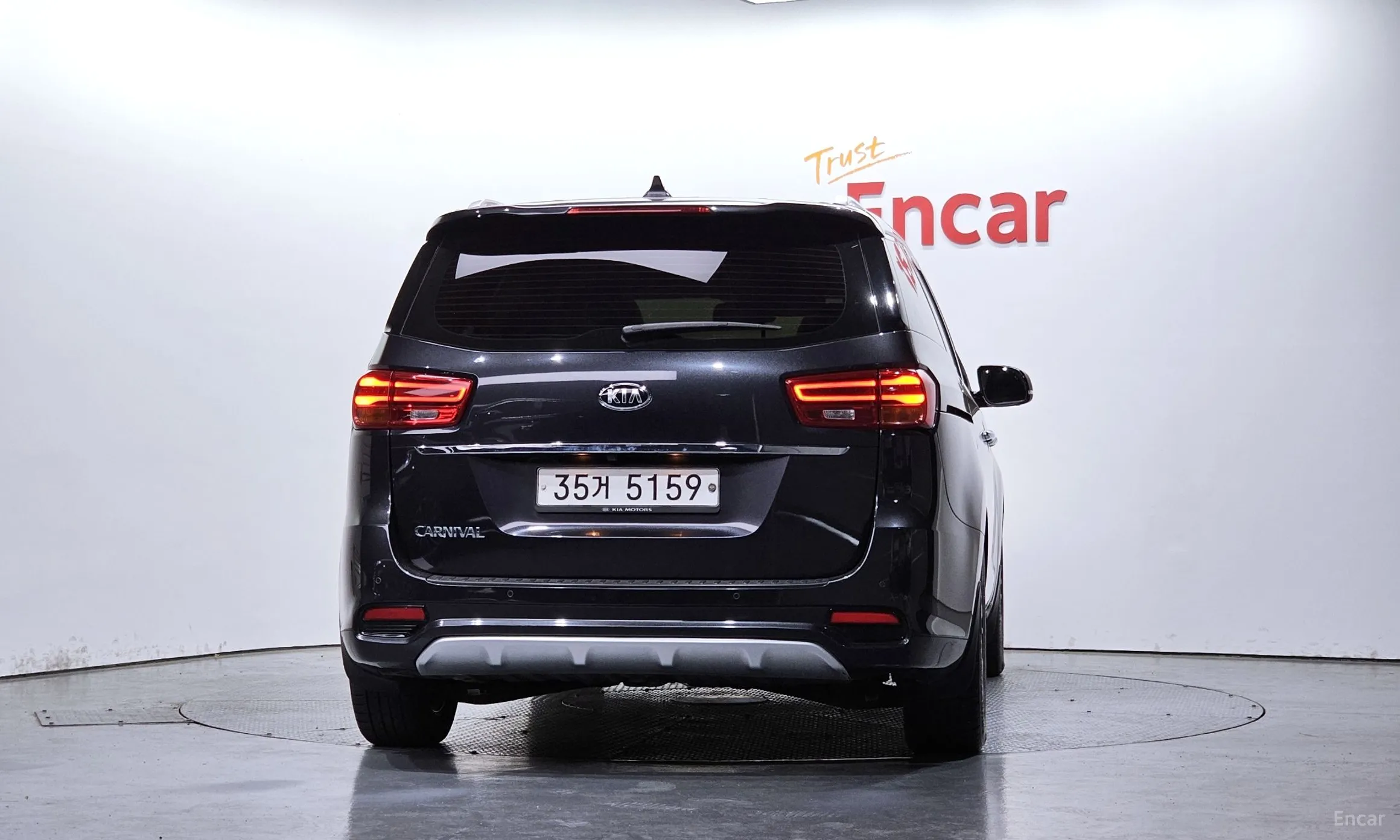 Kia Carnival превью 3