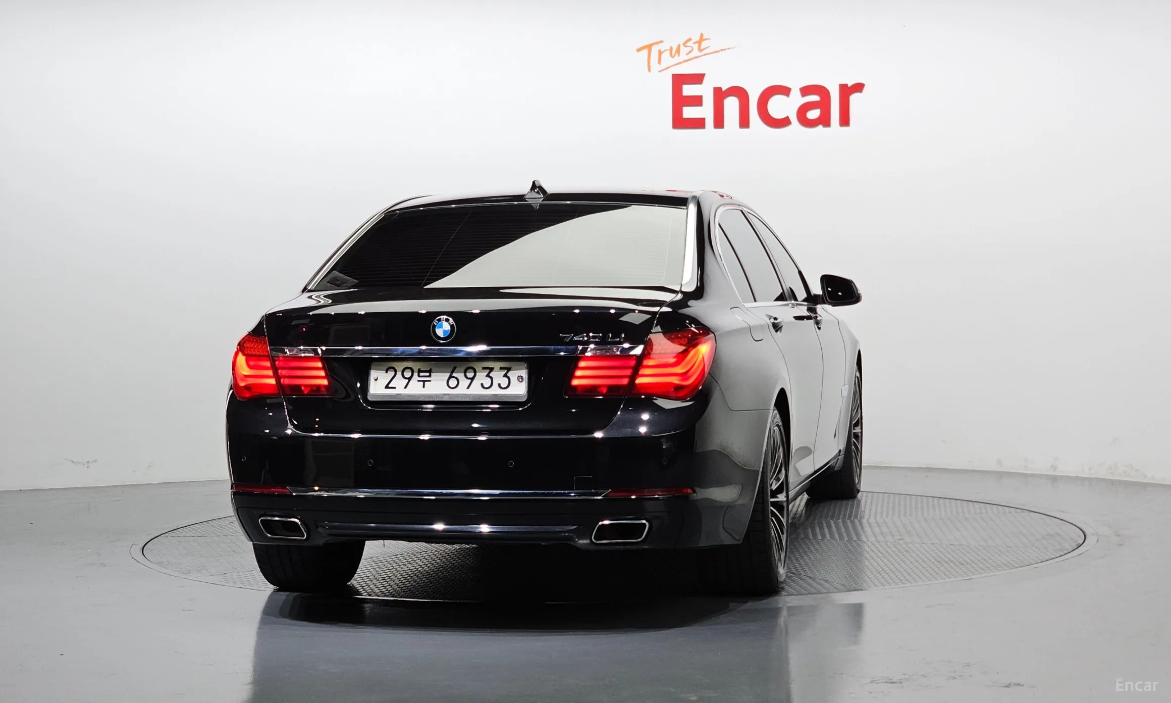 BMW 7 Series (F01) превью 3
