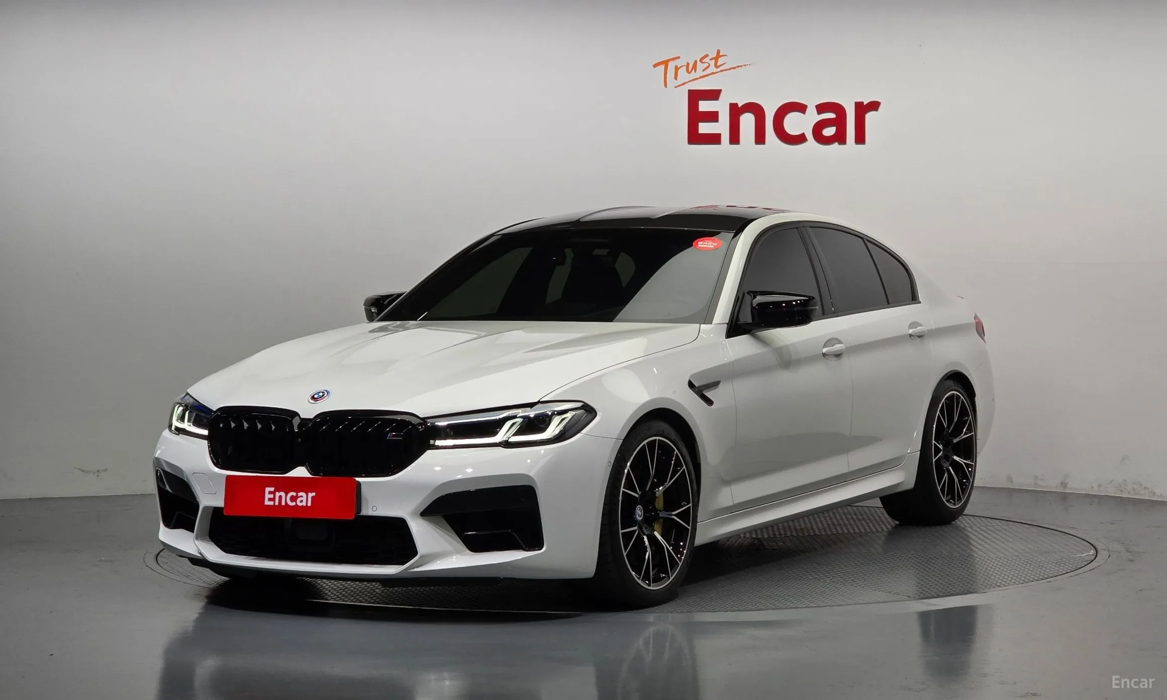 BMW M5 (F90)