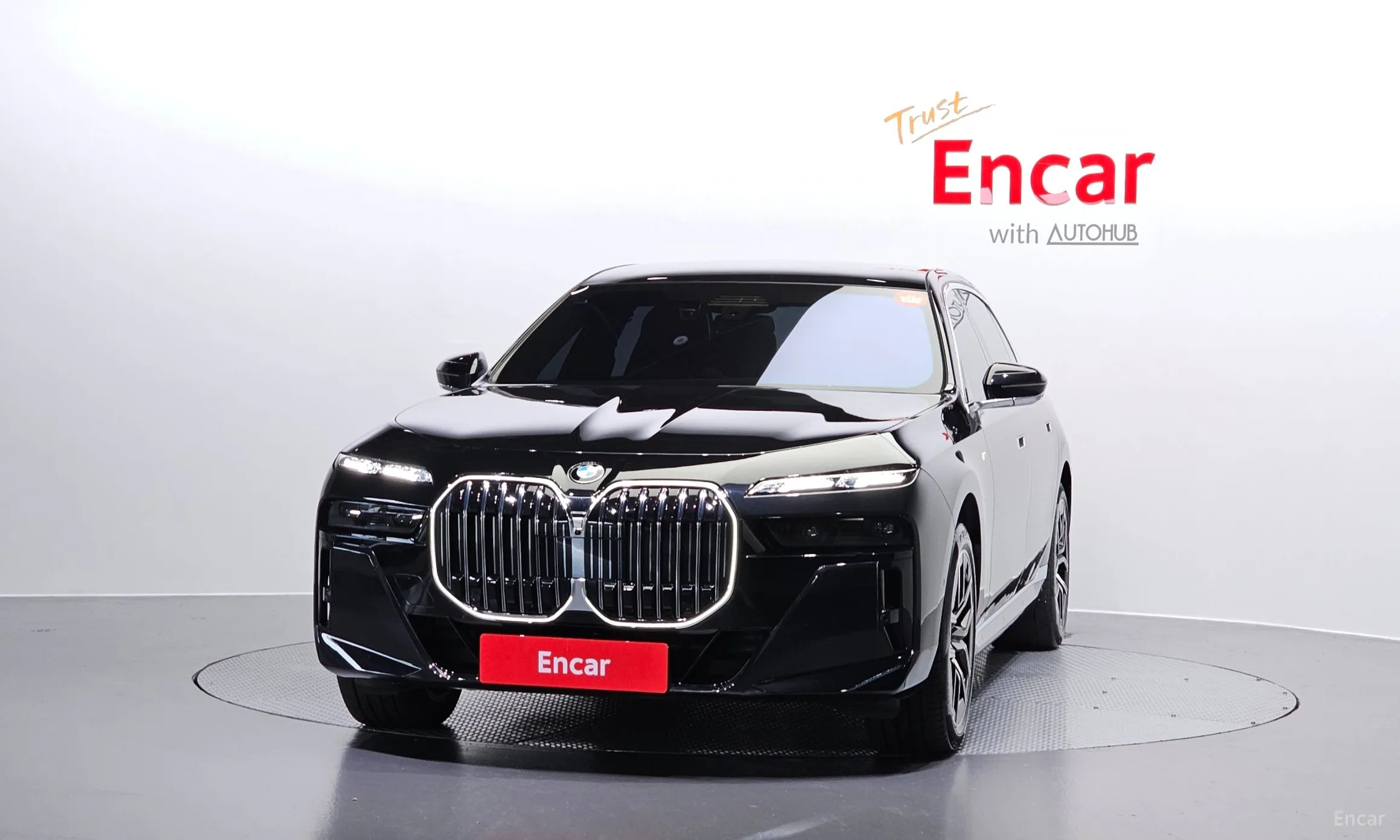 BMW 7 Series (G70) превью 2
