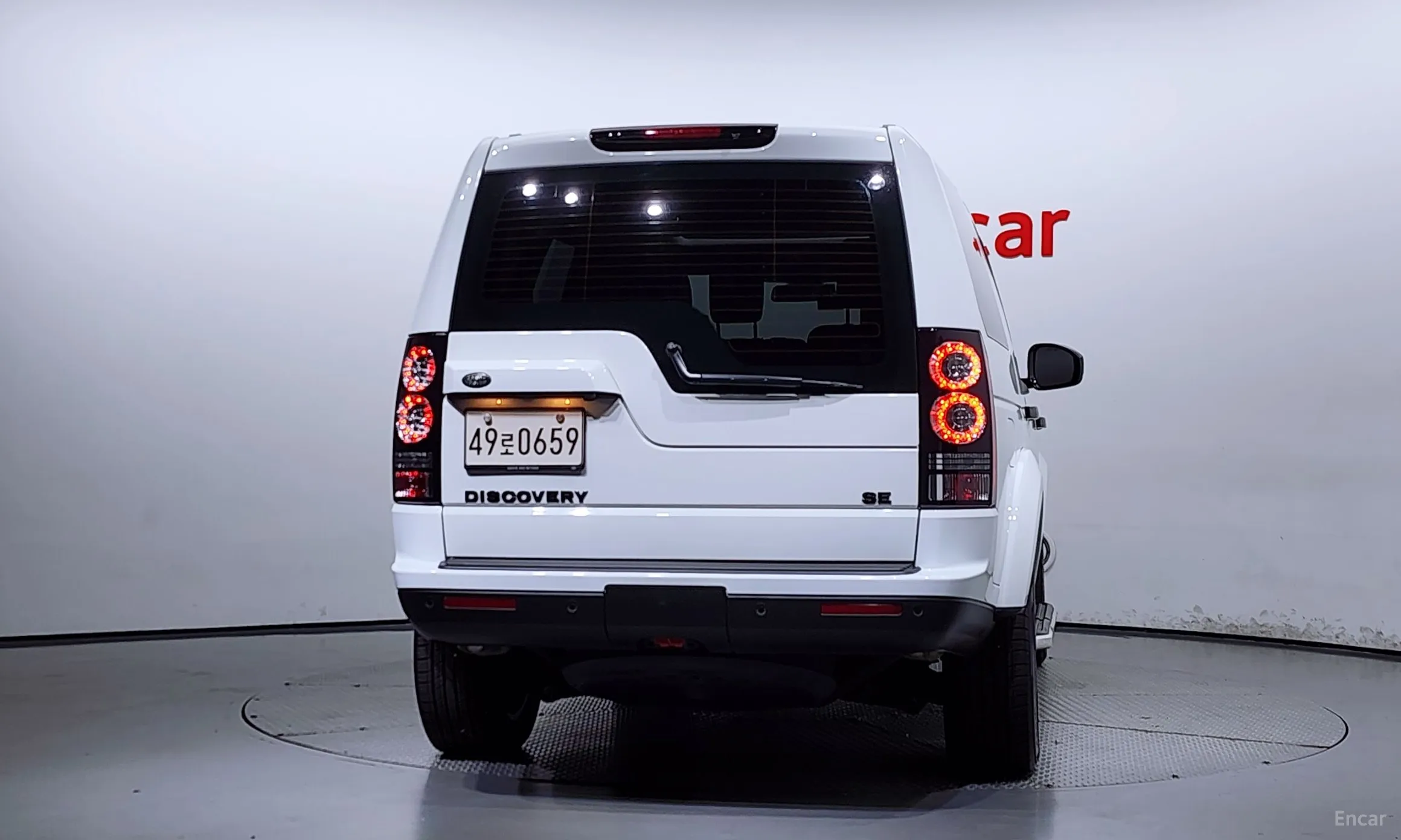 Land Rover Discovery 4 превью 3