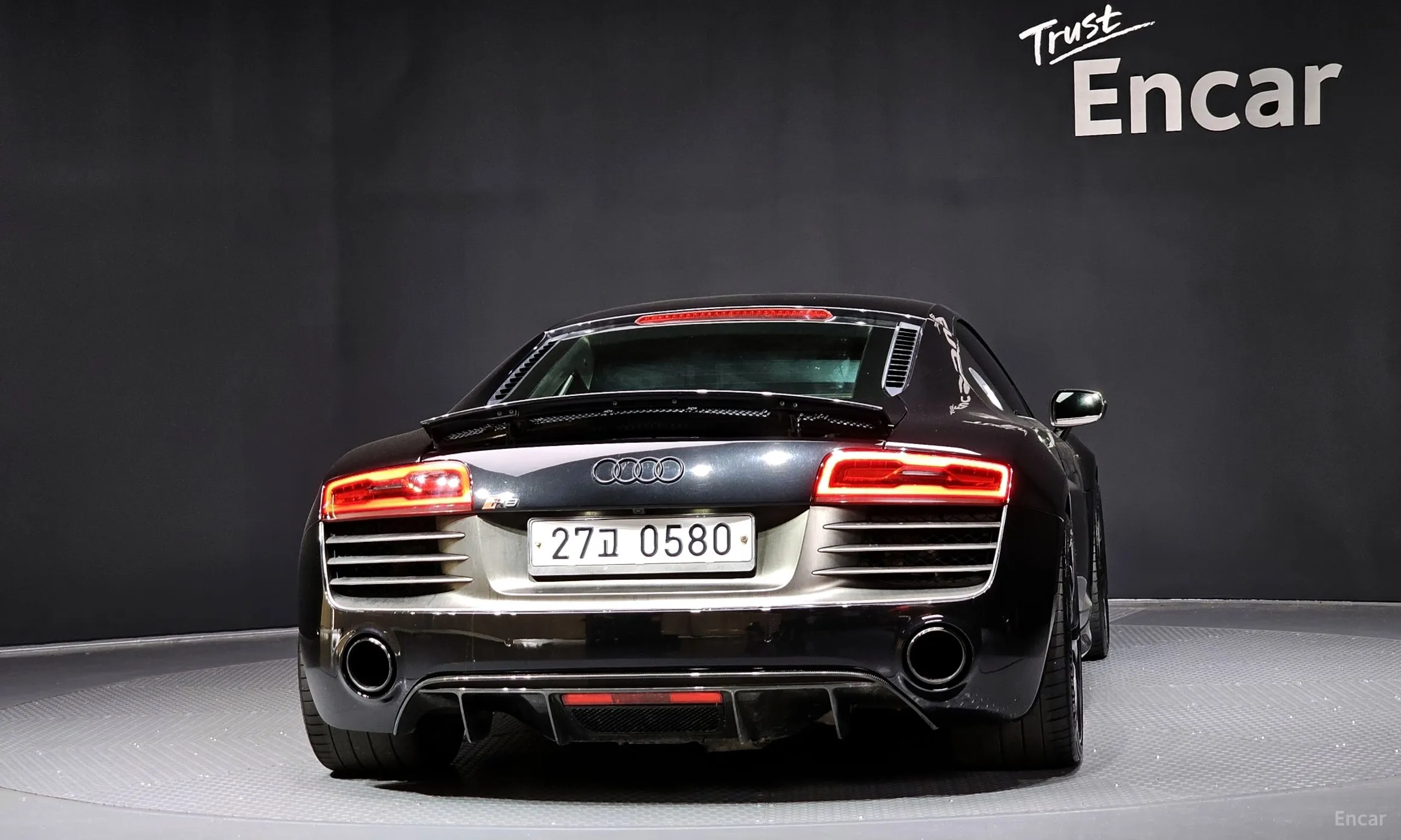 Audi R8 превью 3