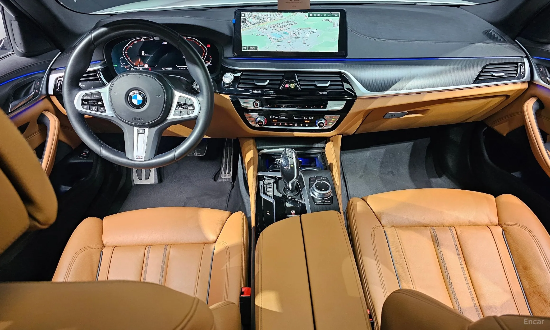 BMW 5 Series (G30) превью 4