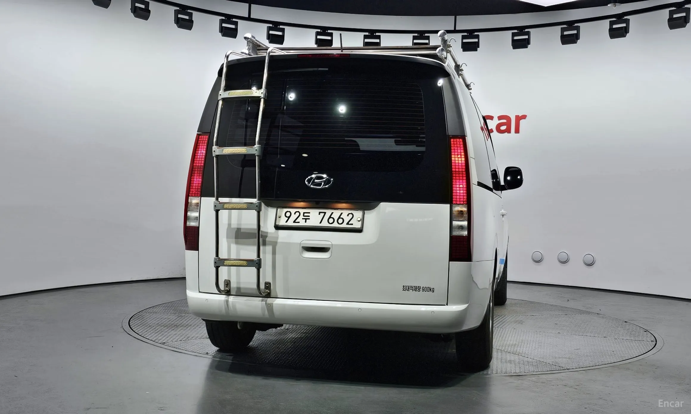 Hyundai Staria превью 3