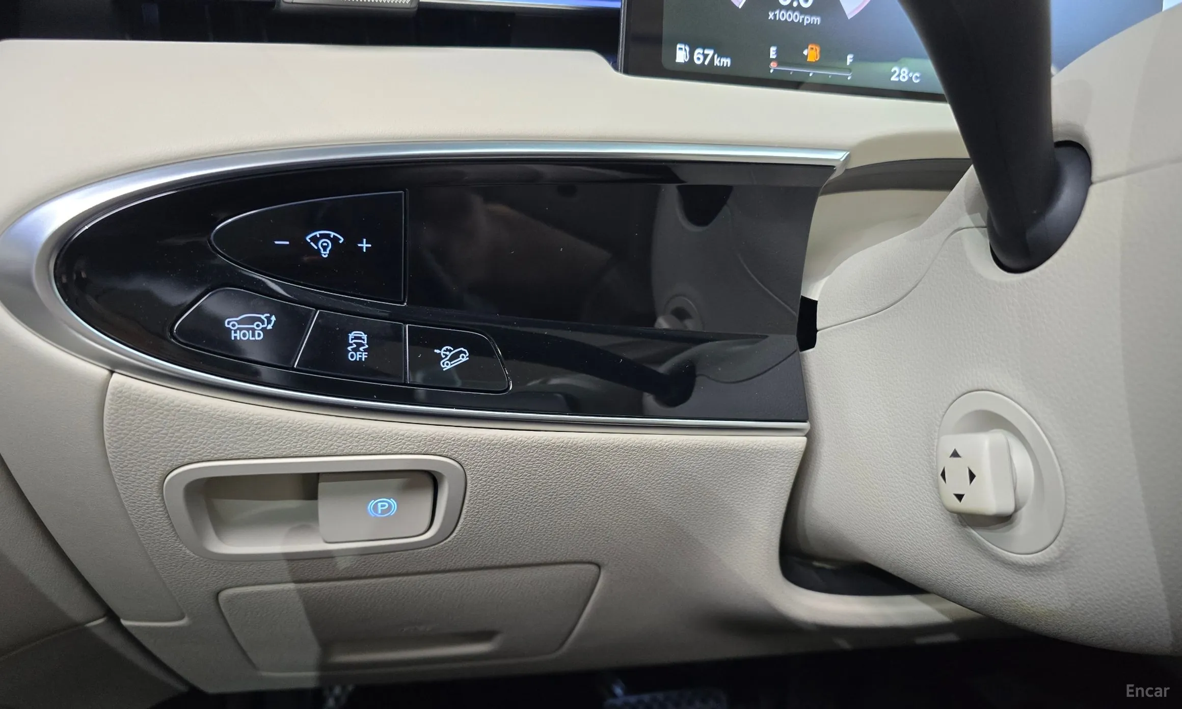 Genesis GV70 превью 18