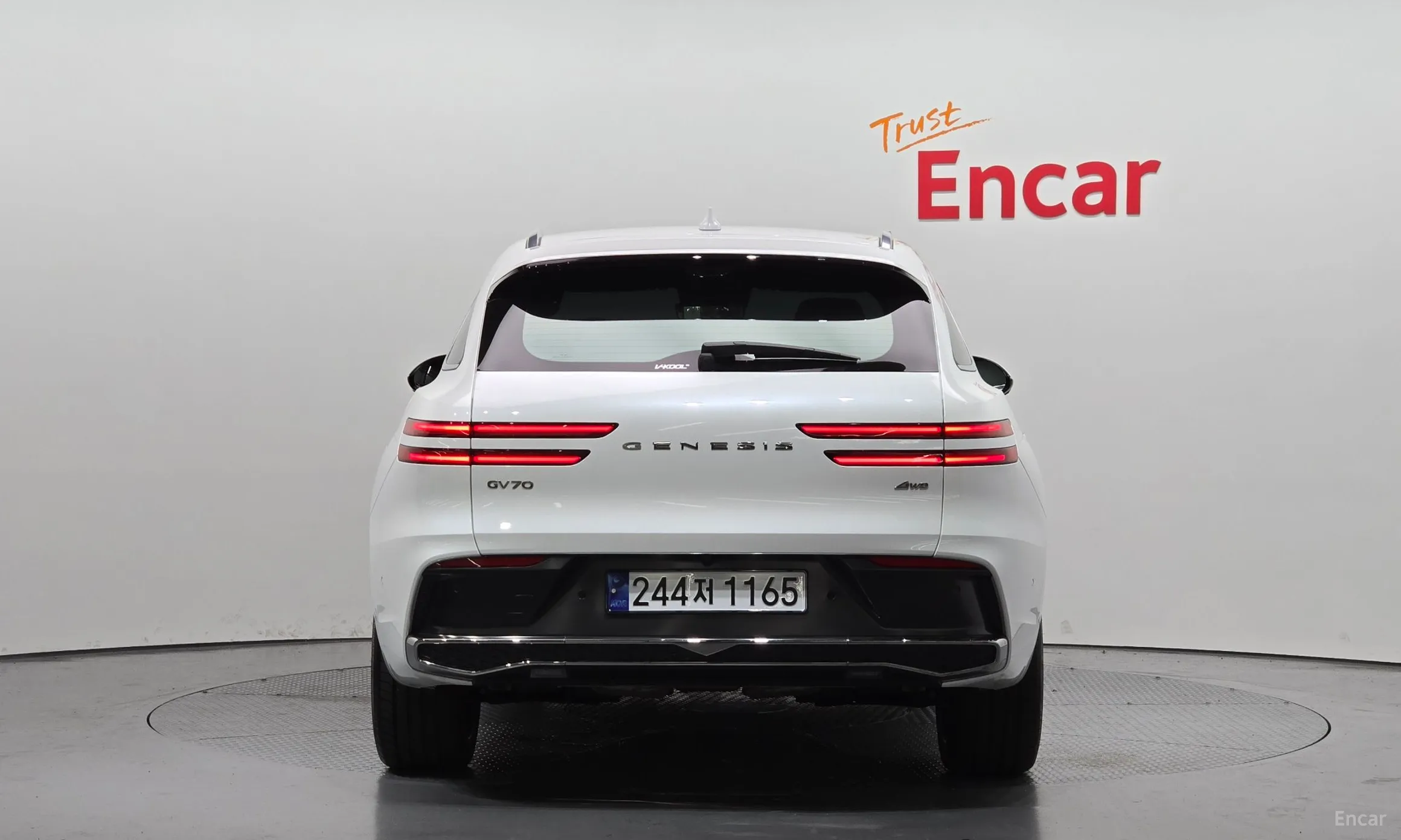 Genesis GV70 превью 4