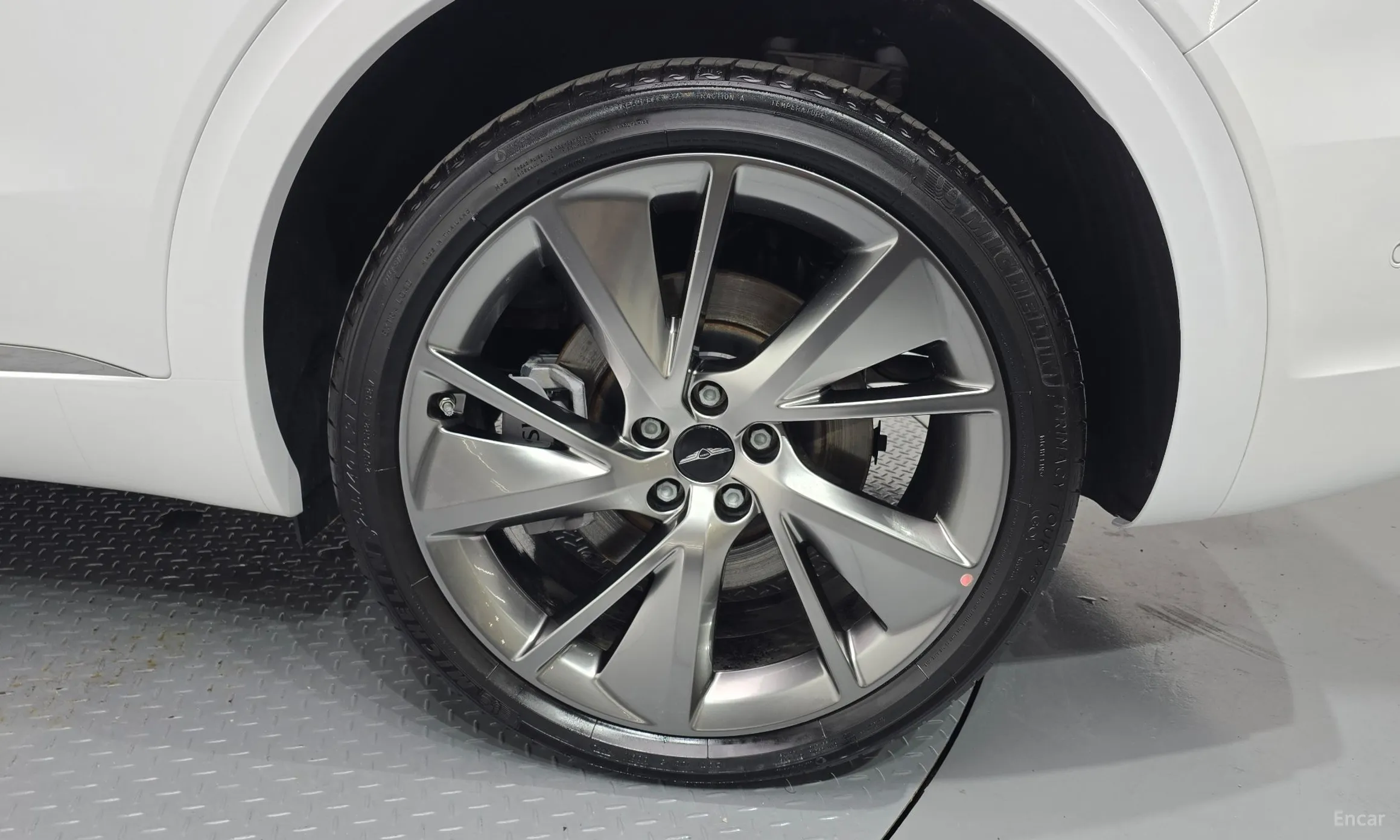 Genesis GV70 превью 5