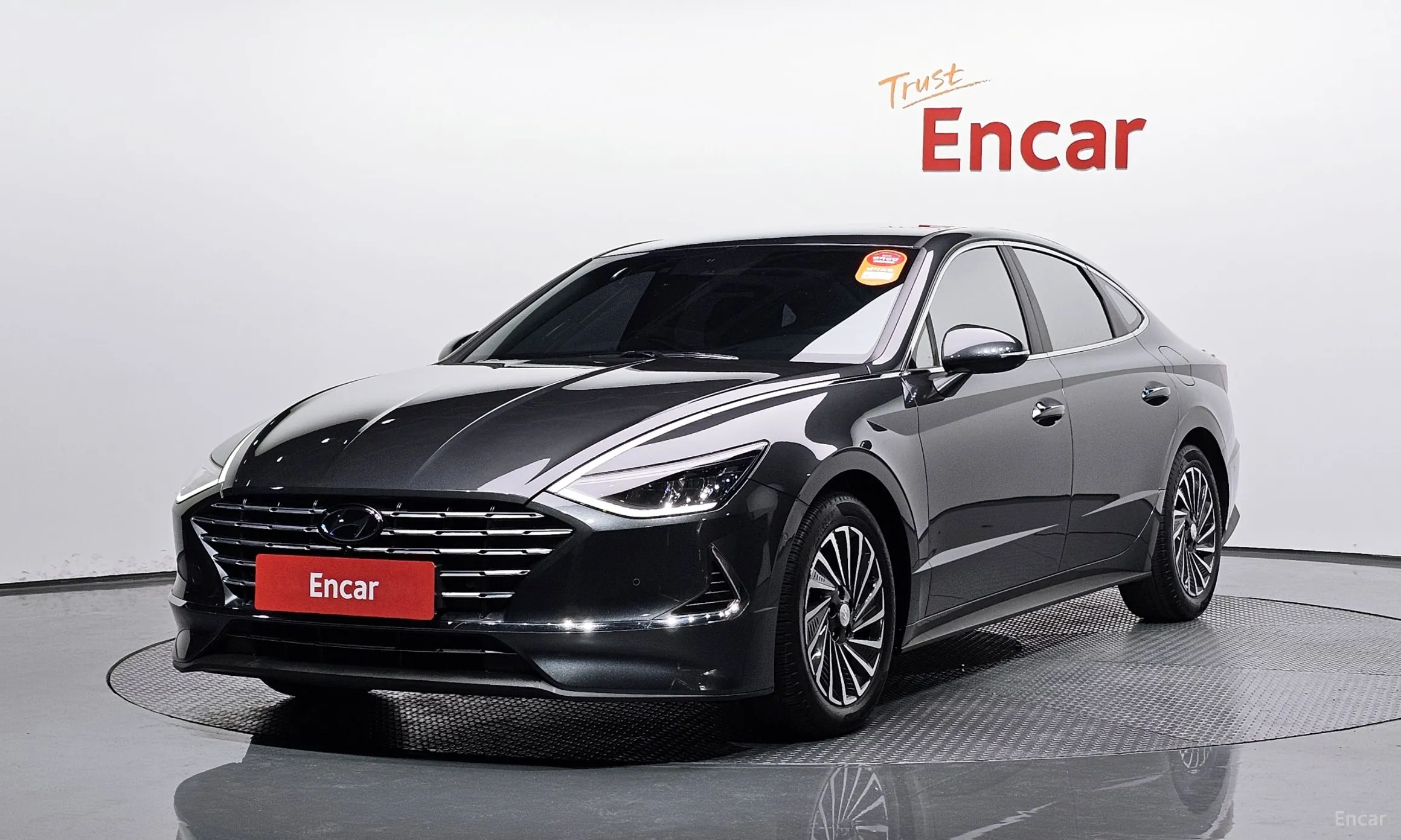 Sonata Hybrid (DN8)
